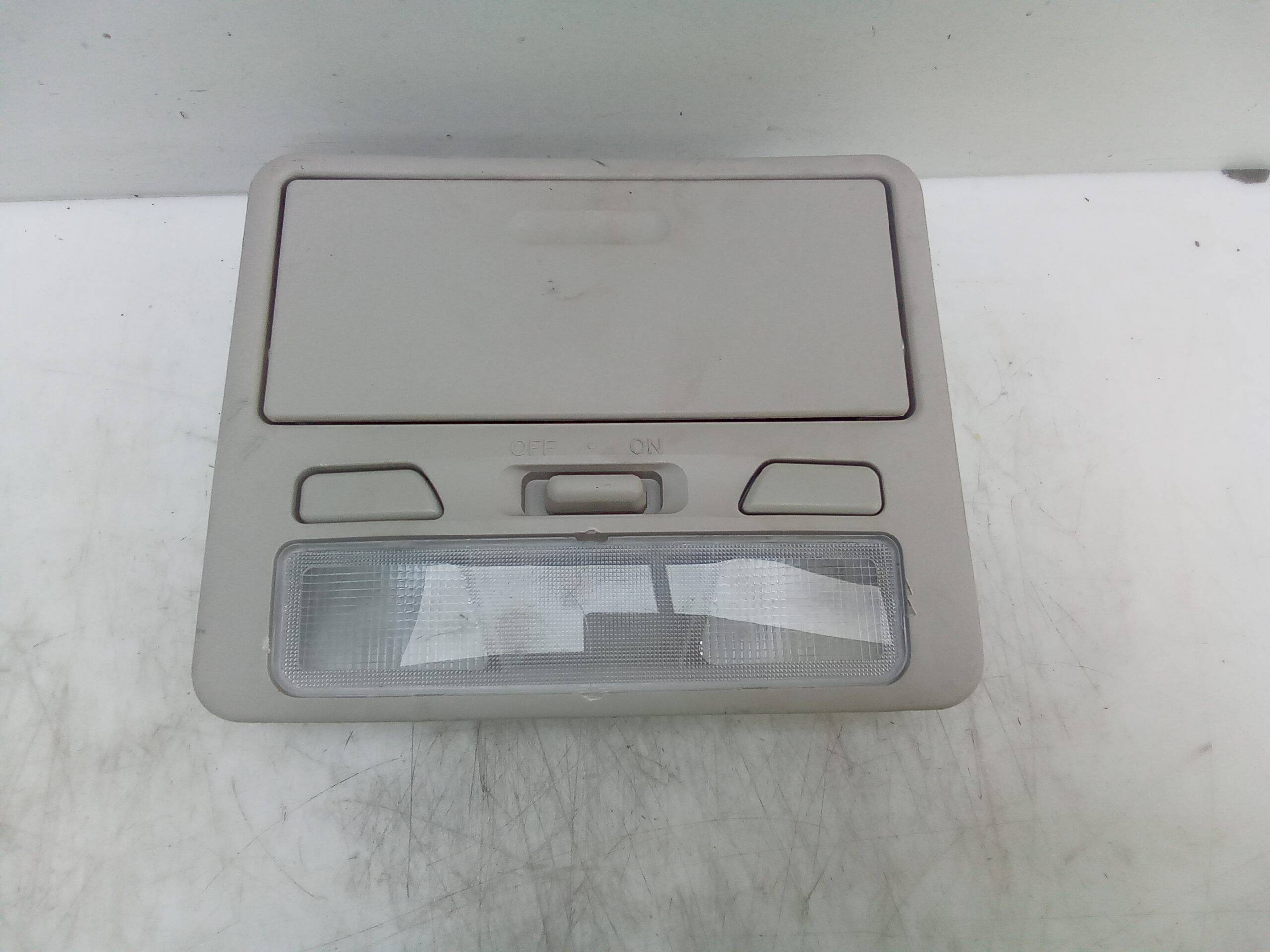 Luz interior mitsubishi l 200 (kk0/kl0)(2015->)