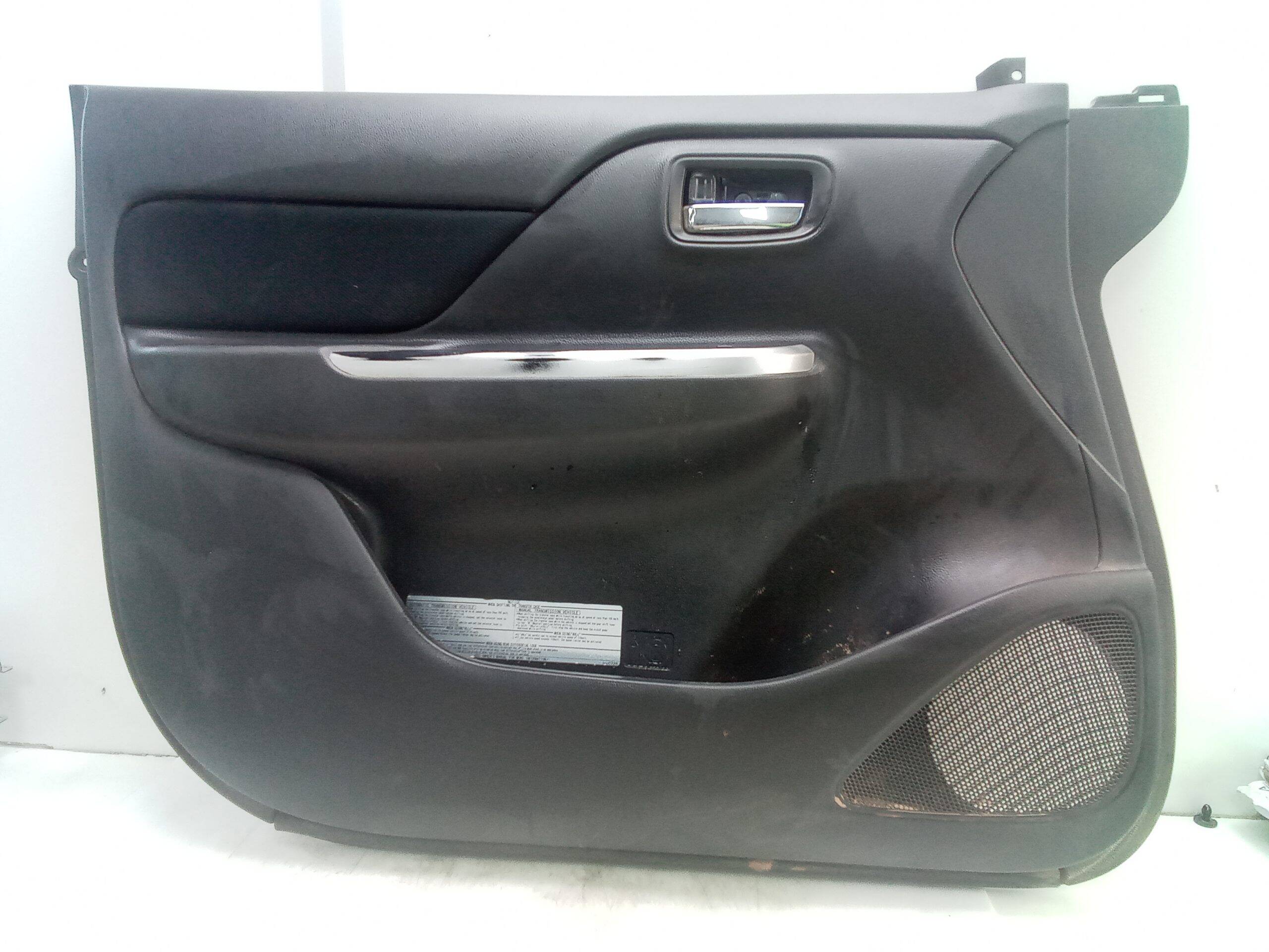 Guarnecido puerta delantera izquierda mitsubishi l 200 (kk0/kl0)(2015->)