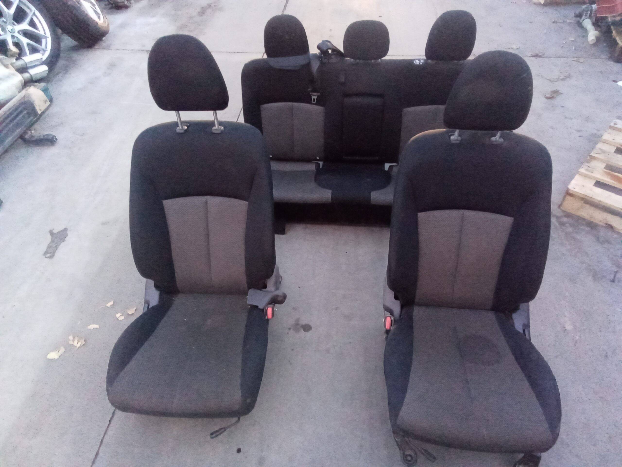 Juego asientos mitsubishi l 200 (kk0/kl0)(2015->)