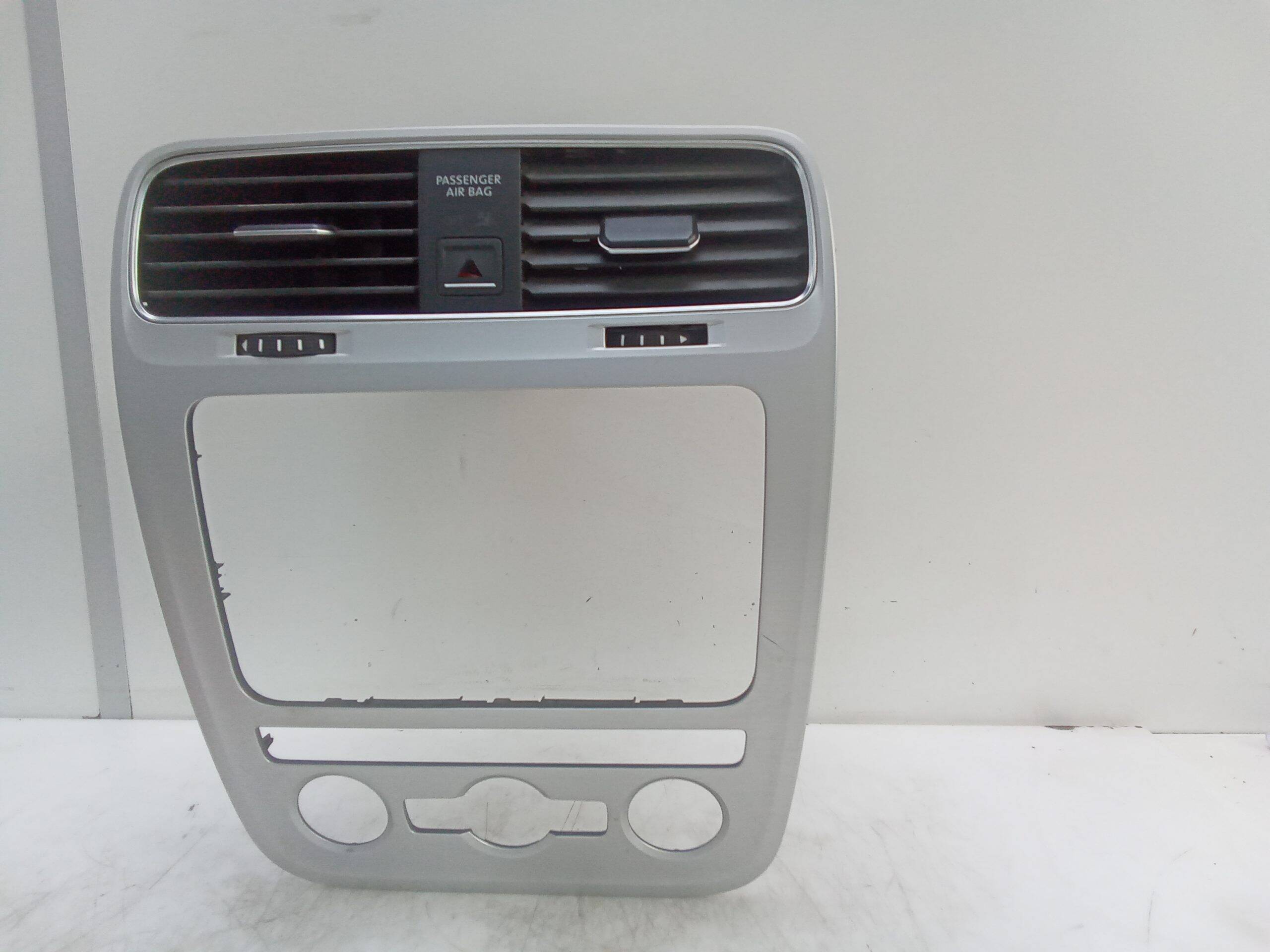 Moldura / consola radio volkswagen scirocco (138)(04.2014->)