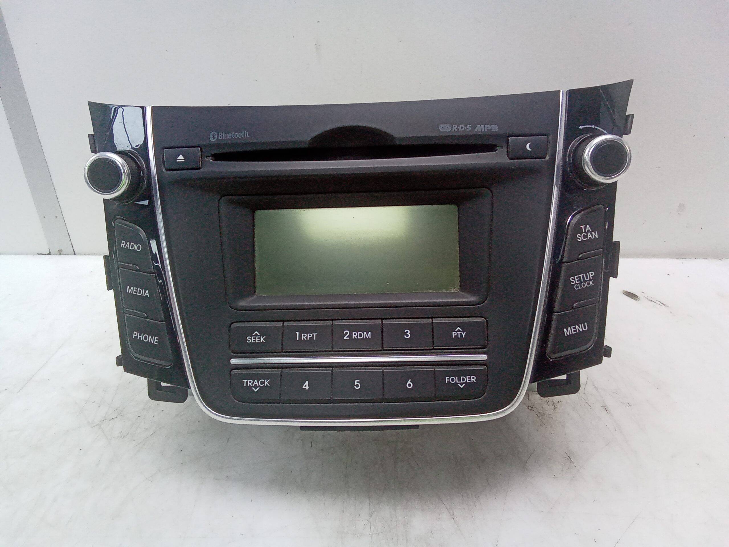 Radio hyundai i30 (gd)(2012->)