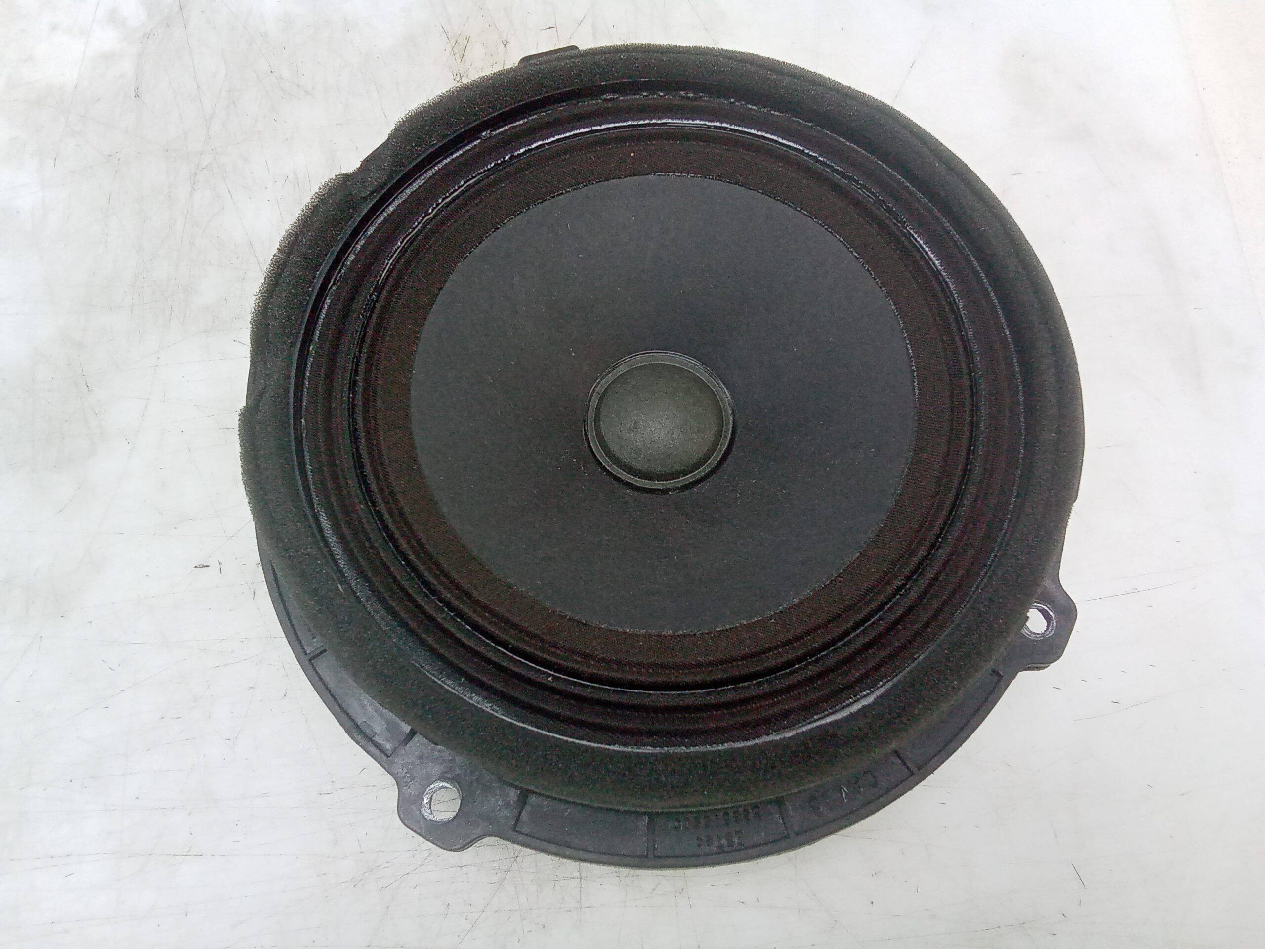 Altavoz puerta delantera derecha hyundai i30 (gd)(2012->)