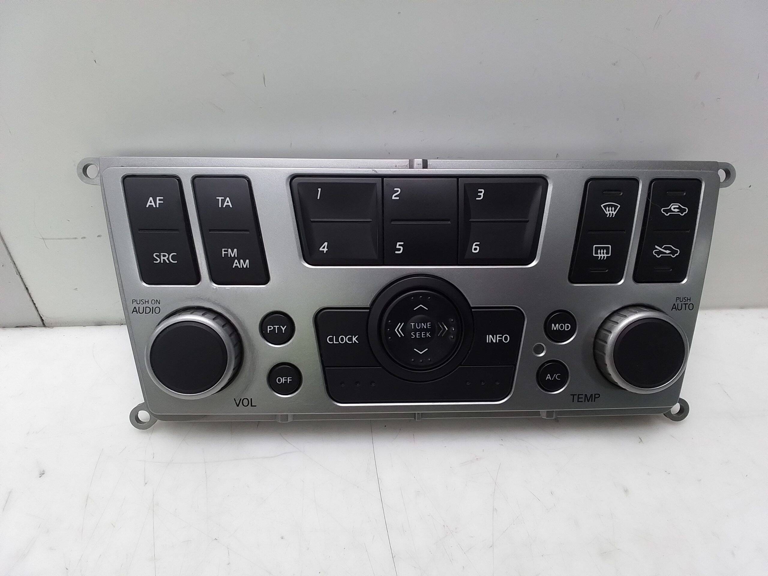 Mando multifuncion radio nissan almera ii hatchback (n16)