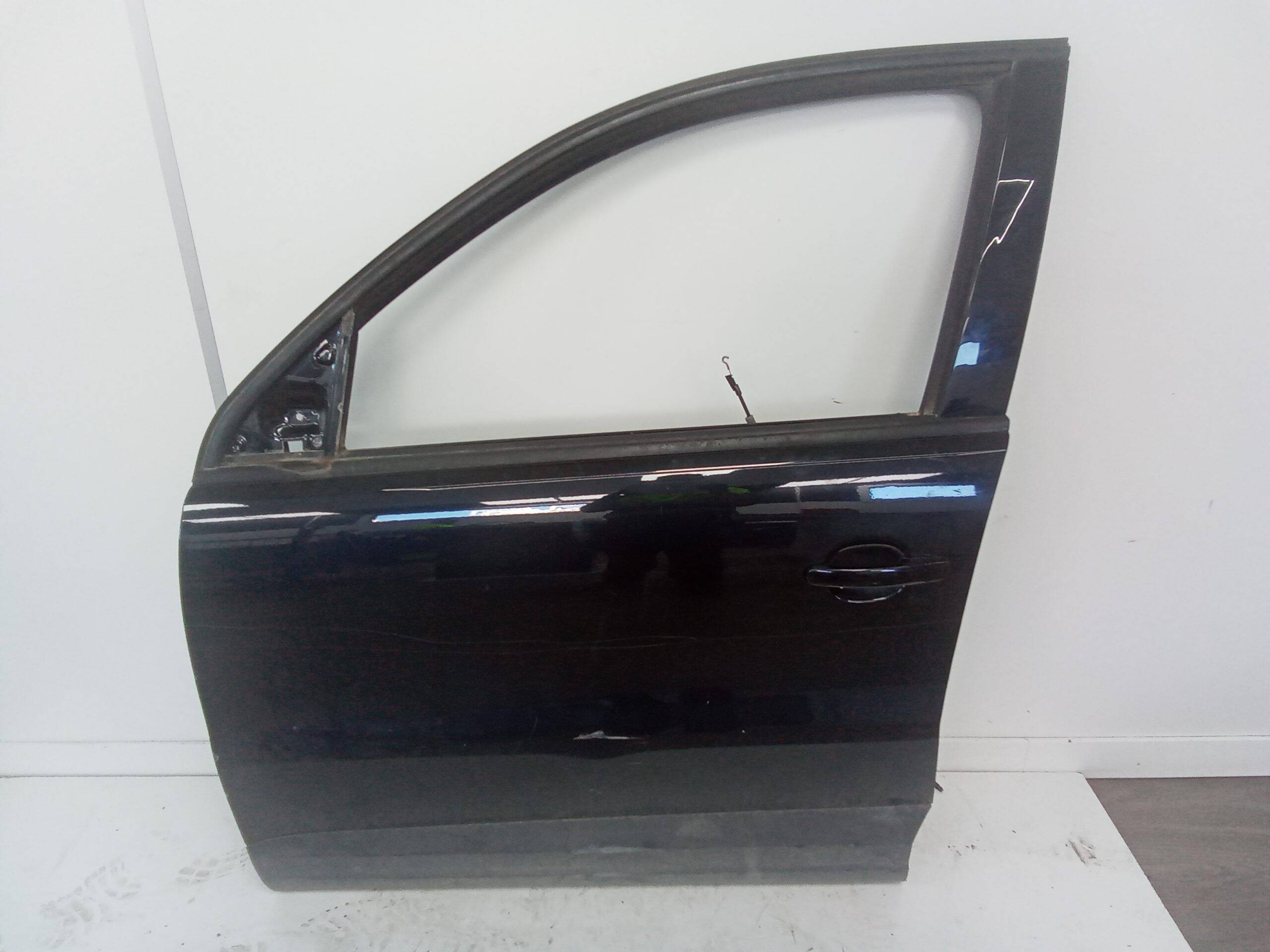 Puerta delantera izquierda volkswagen tiguan (5n2)(02.2011->)