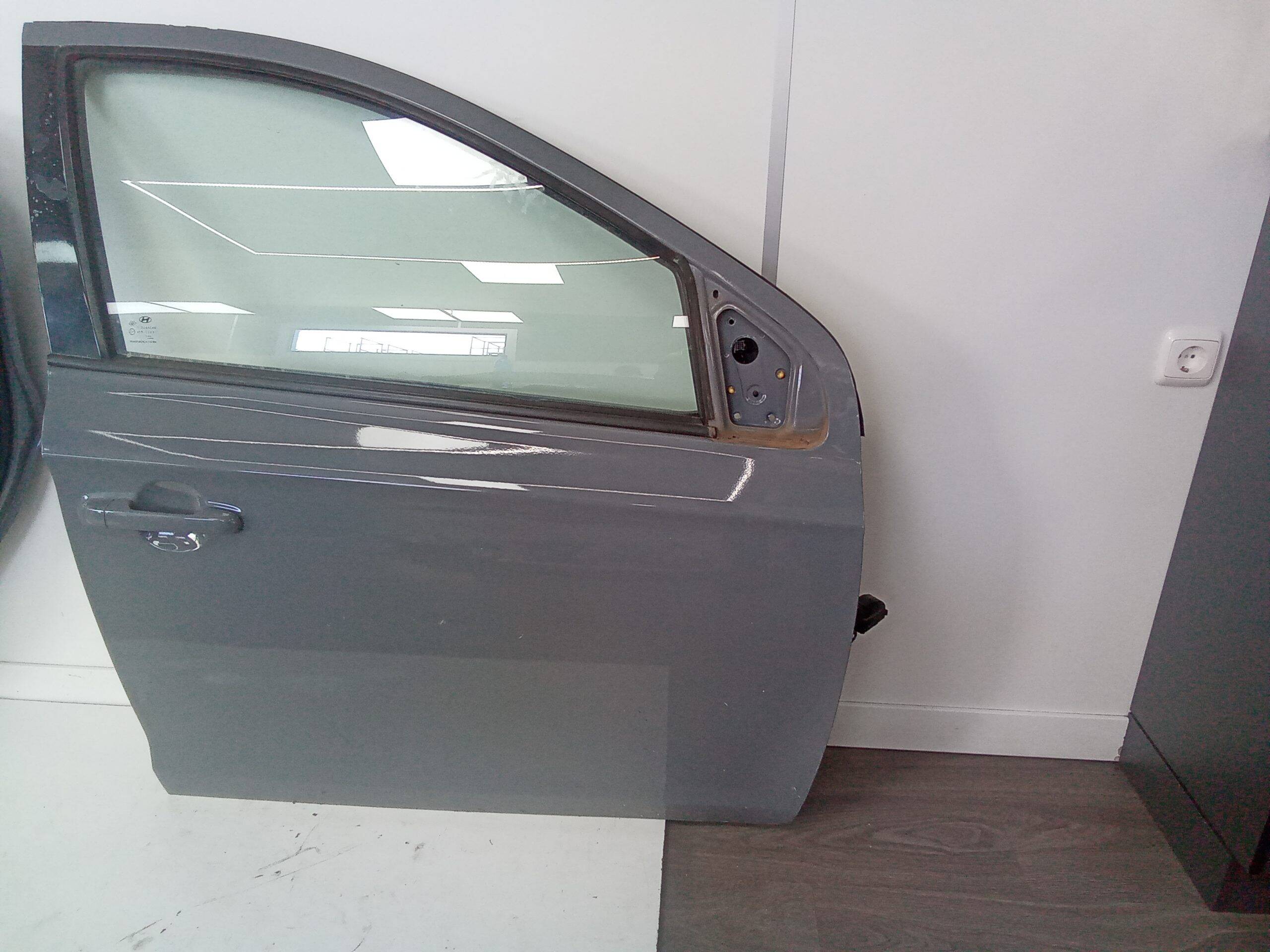 Puerta delantera derecha hyundai i20 (pb)(2009->)