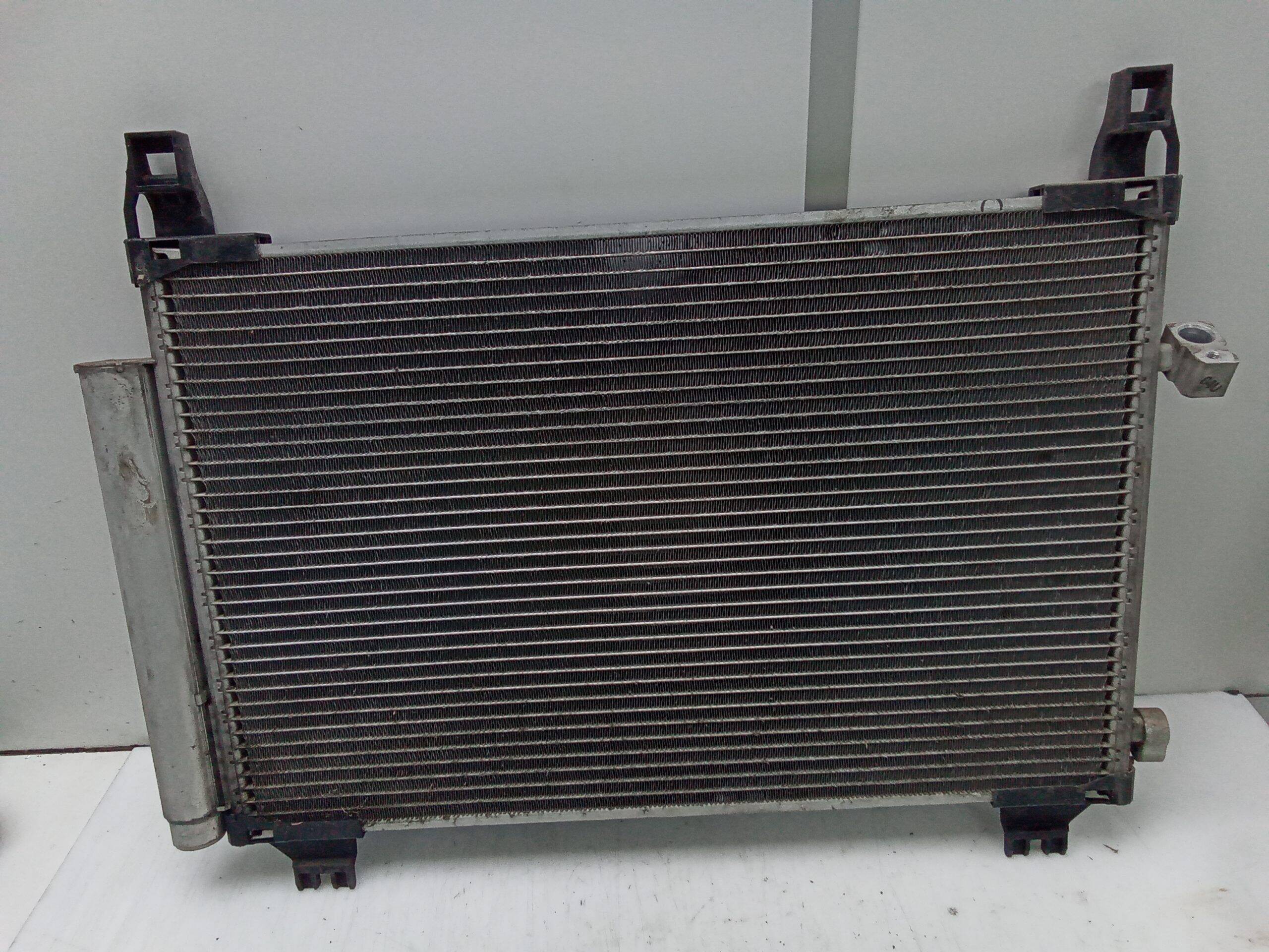 Radiador a/c toyota yaris (p13)(2014->)