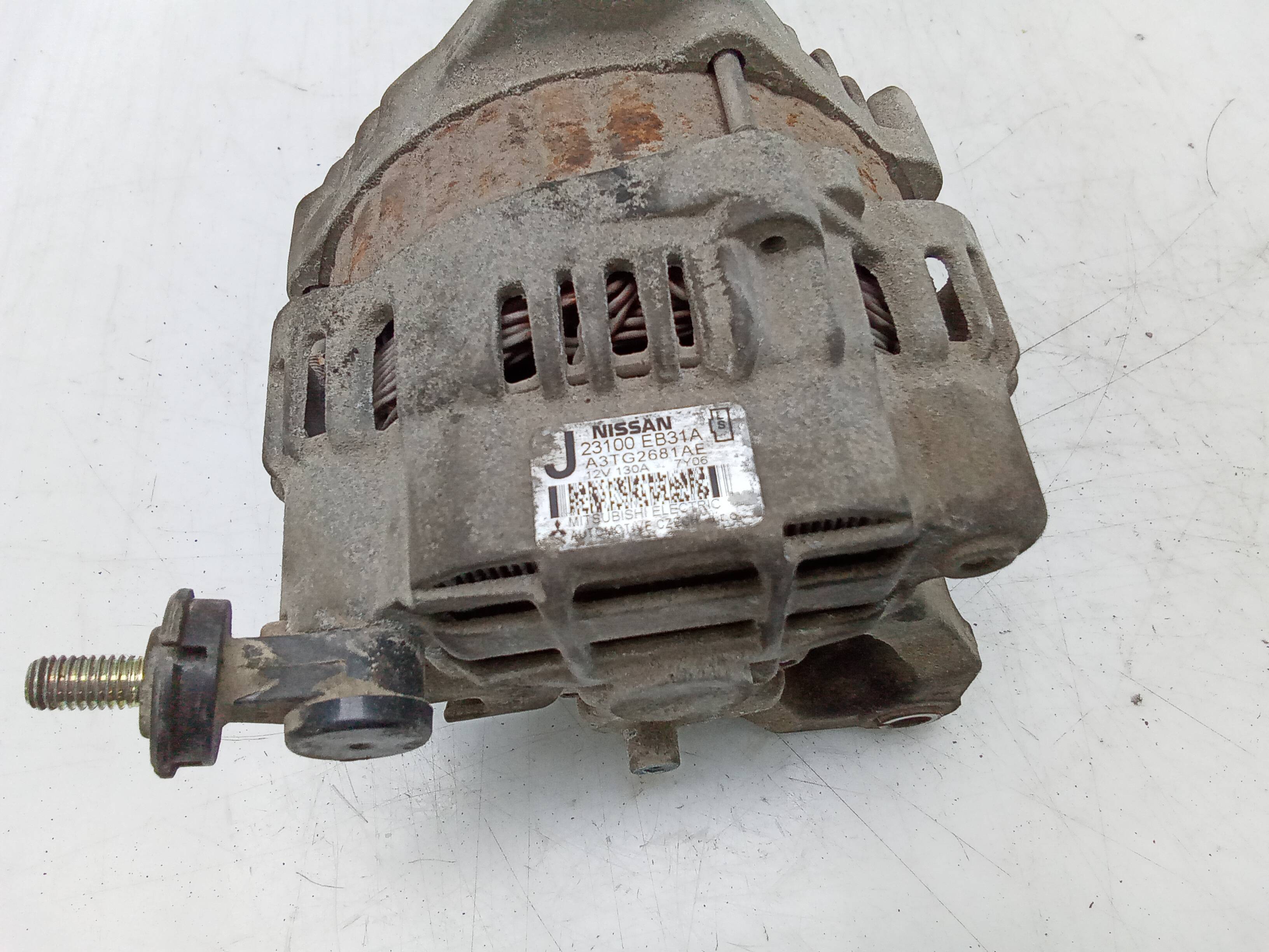 Alternador nissan cabstar