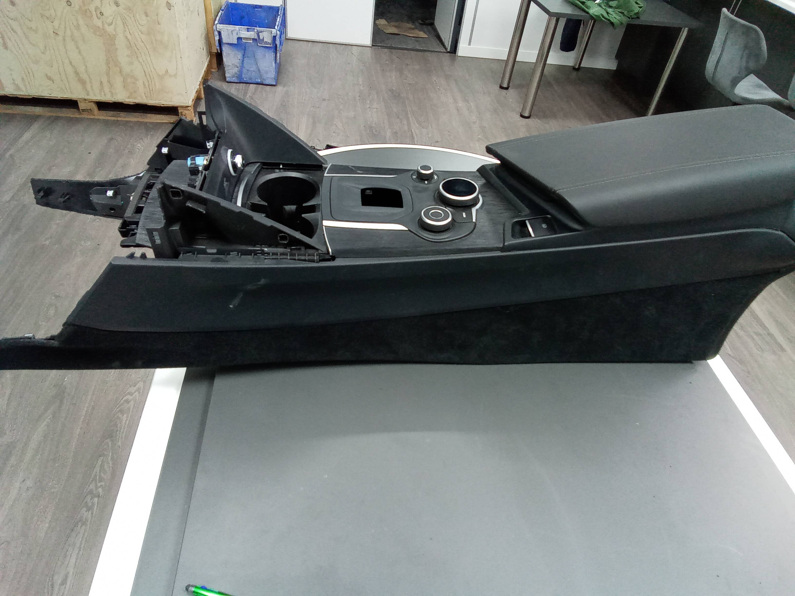 Consola central alfa romeo stelvio (630)(2017->)