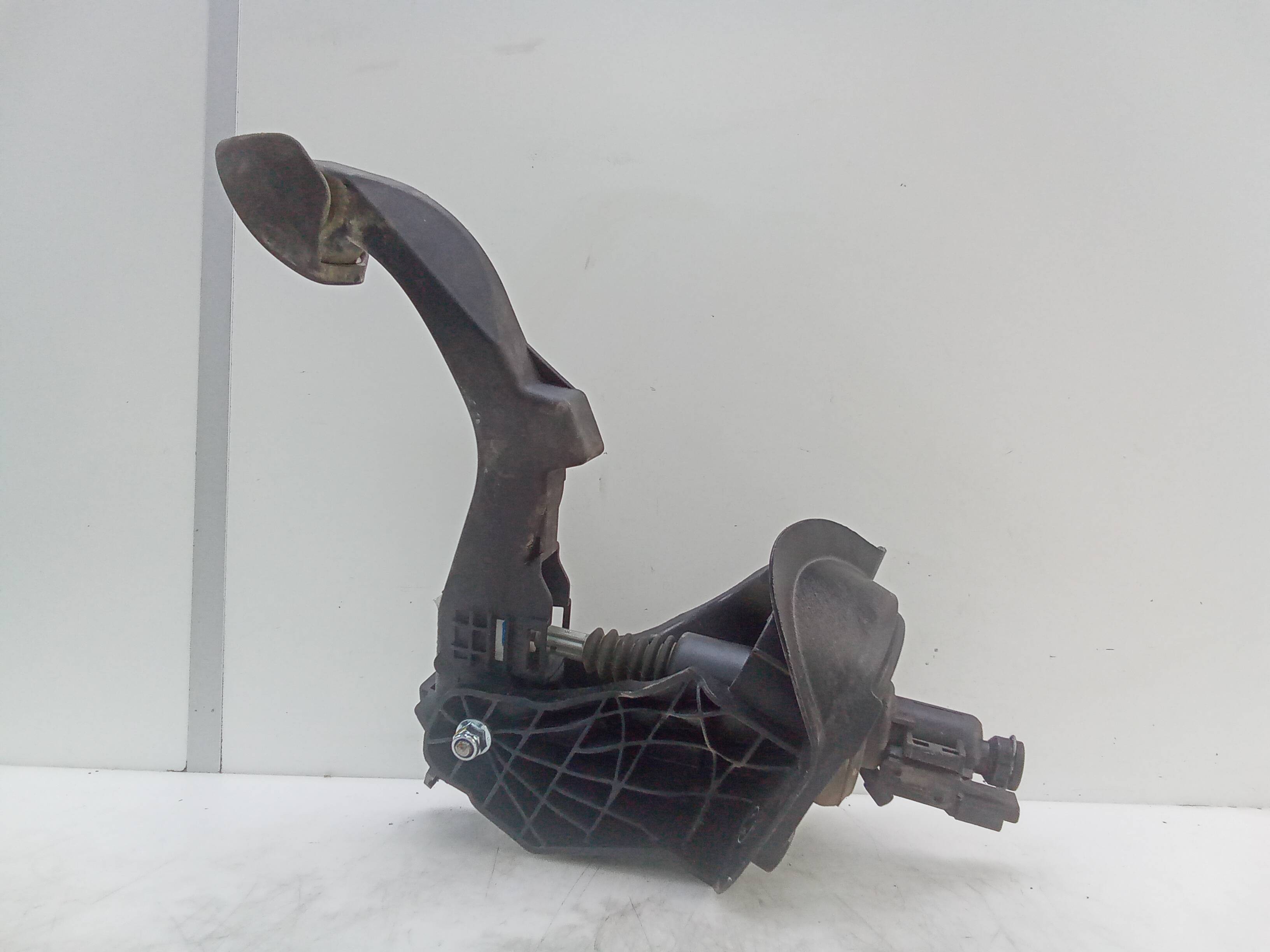 Pedal embrague citroen berlingo combi (07.2018->)