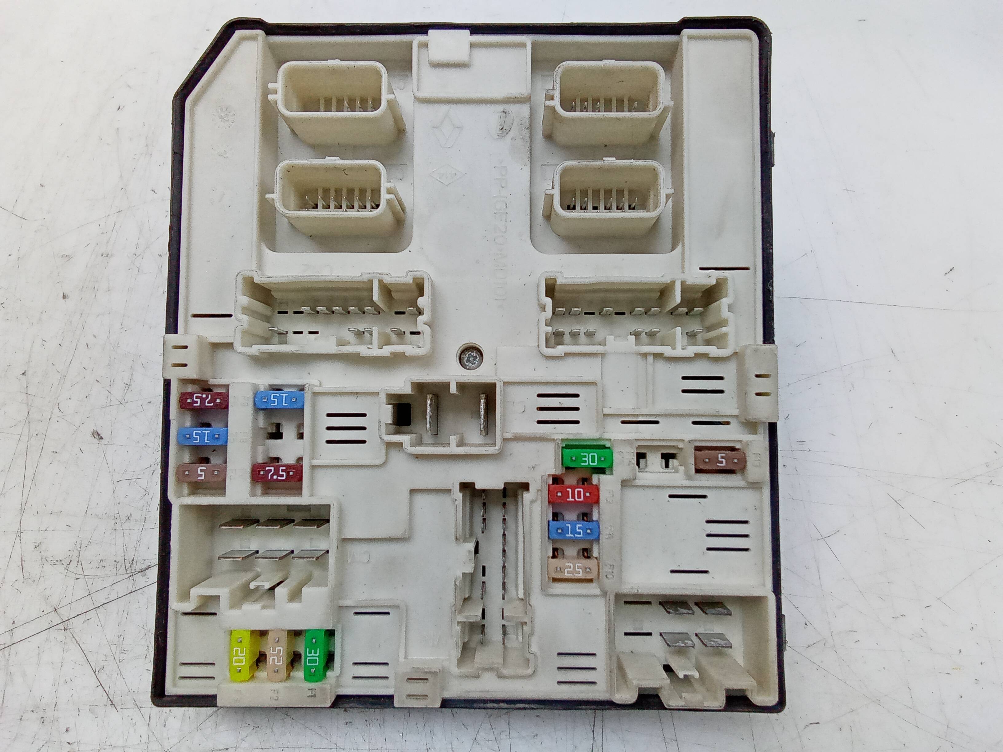 Caja fusible sam renault kangoo ii (f/kw0)(2008->)