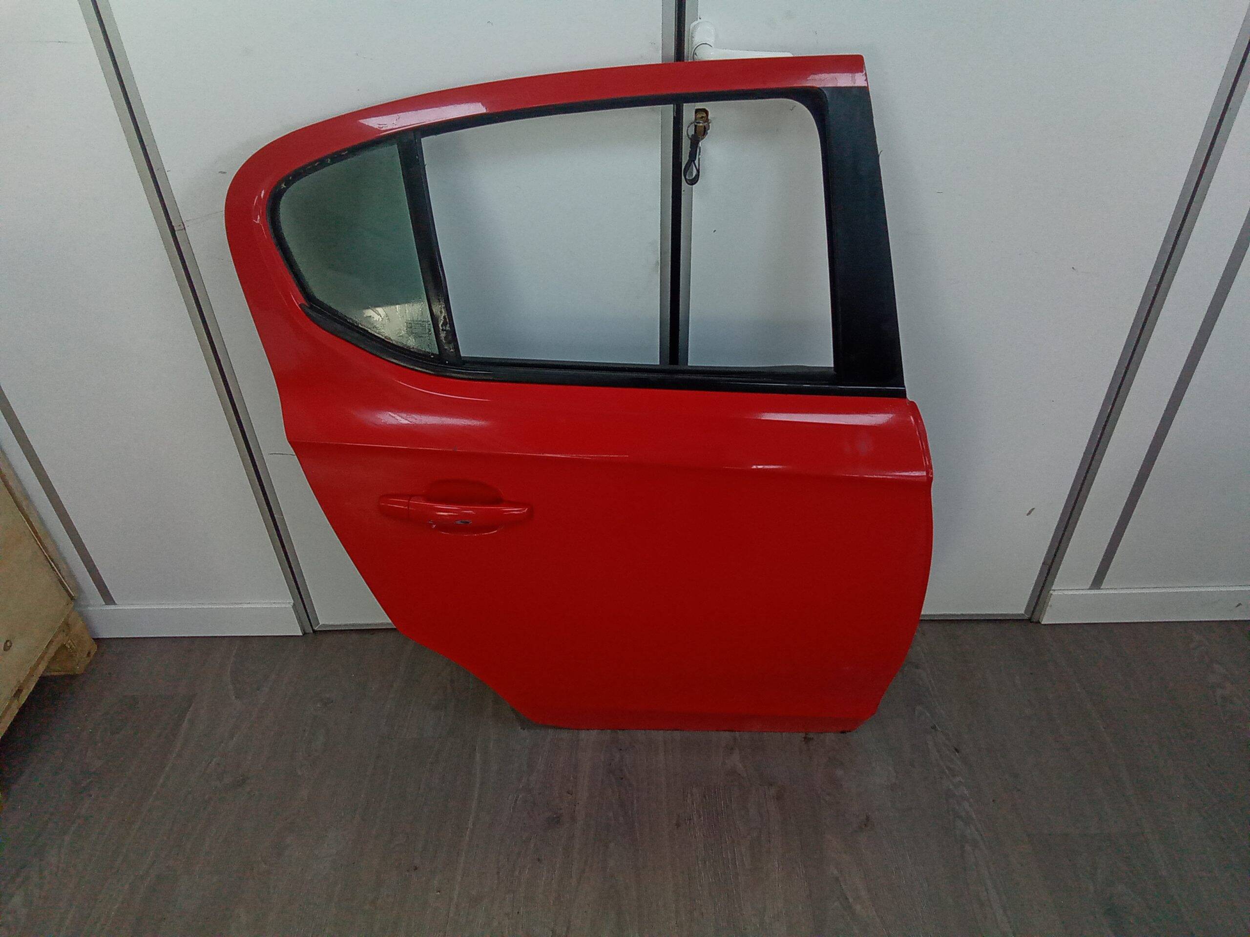 Puerta trasera derecha opel corsa e (2014->)