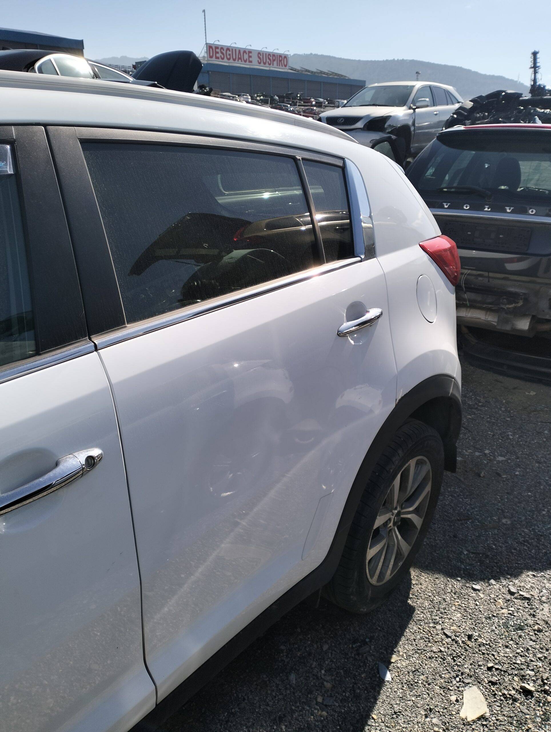 Puerta trasera izquierda kia sportage (sl)(2010->)