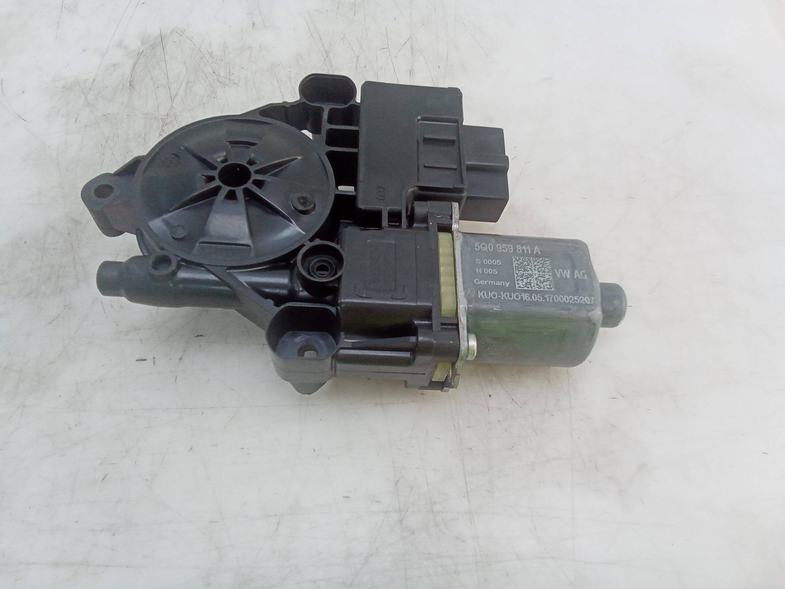 Motor elevalunas trasero izquierdo volkswagen tiguan (ad1)(01.2016->)