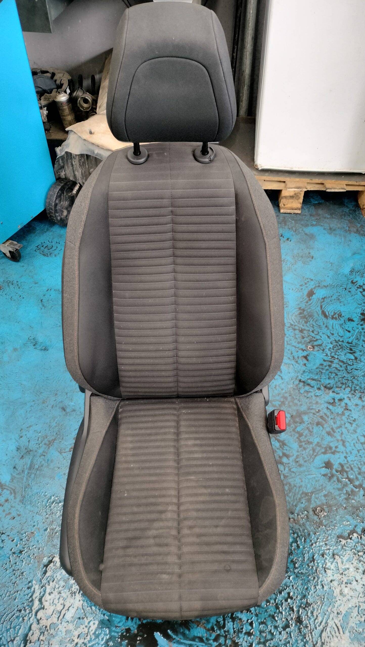 Asiento delantero derecho peugeot 208 (p2)(06.2019->)