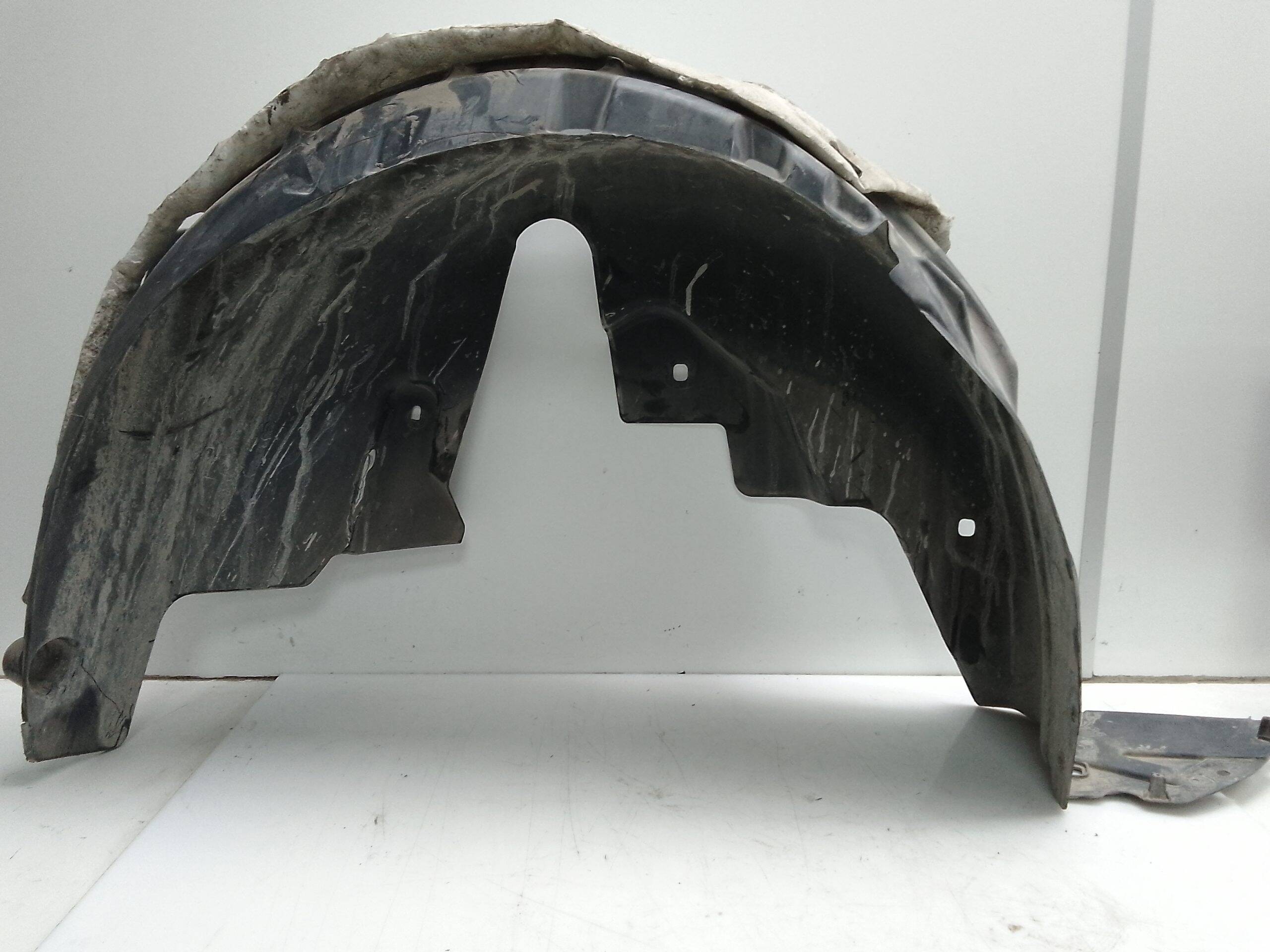 Pase de rueda delantero izquierdo peugeot 208 (p2)(06.2019->)