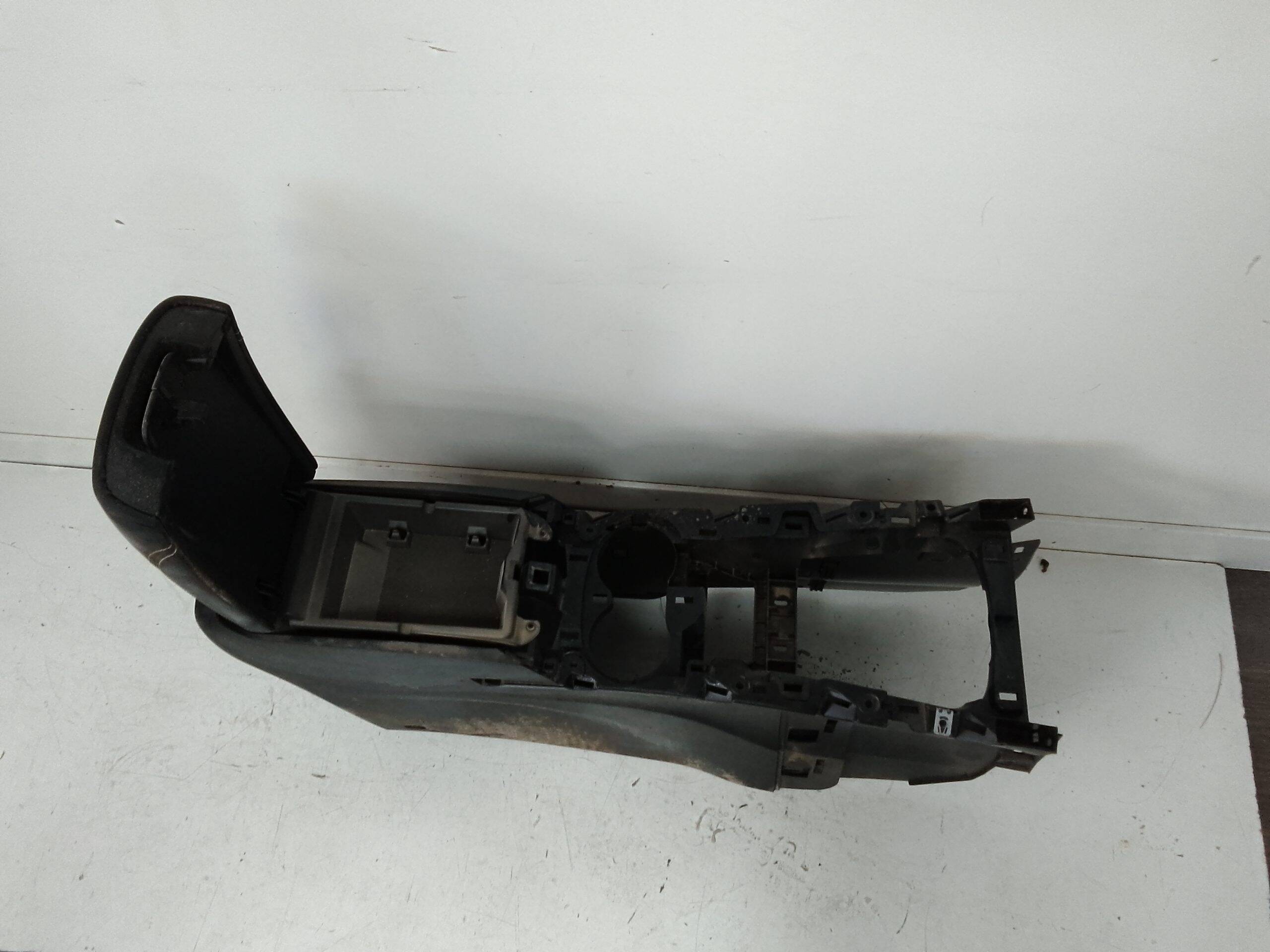 Consola central renault kadjar (06.2015->)