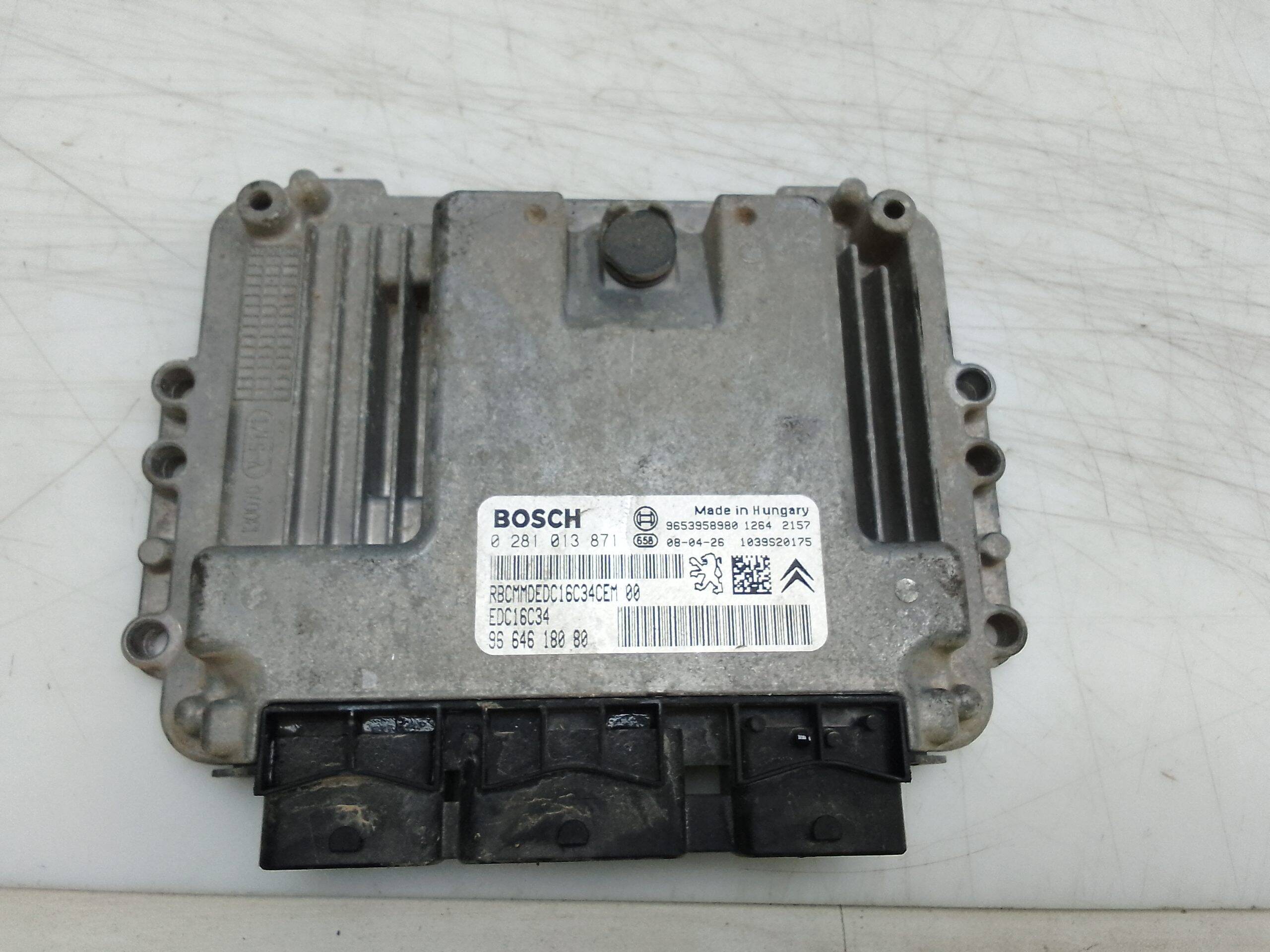 Centralita motor uce peugeot 208 (01.2012->)