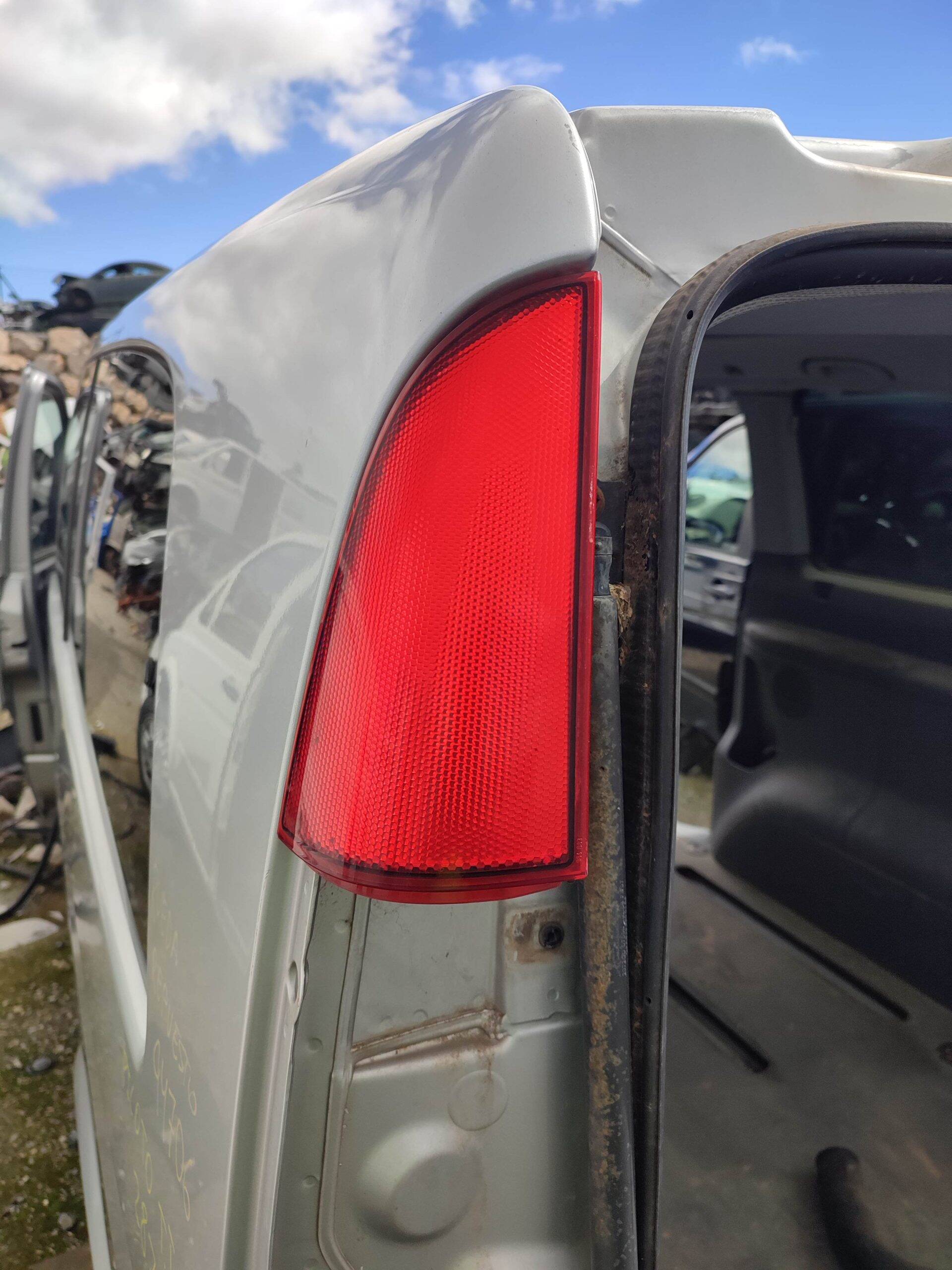 Reflectante izquierdo mercedes-benz vito mixto (639)(06.2003->)