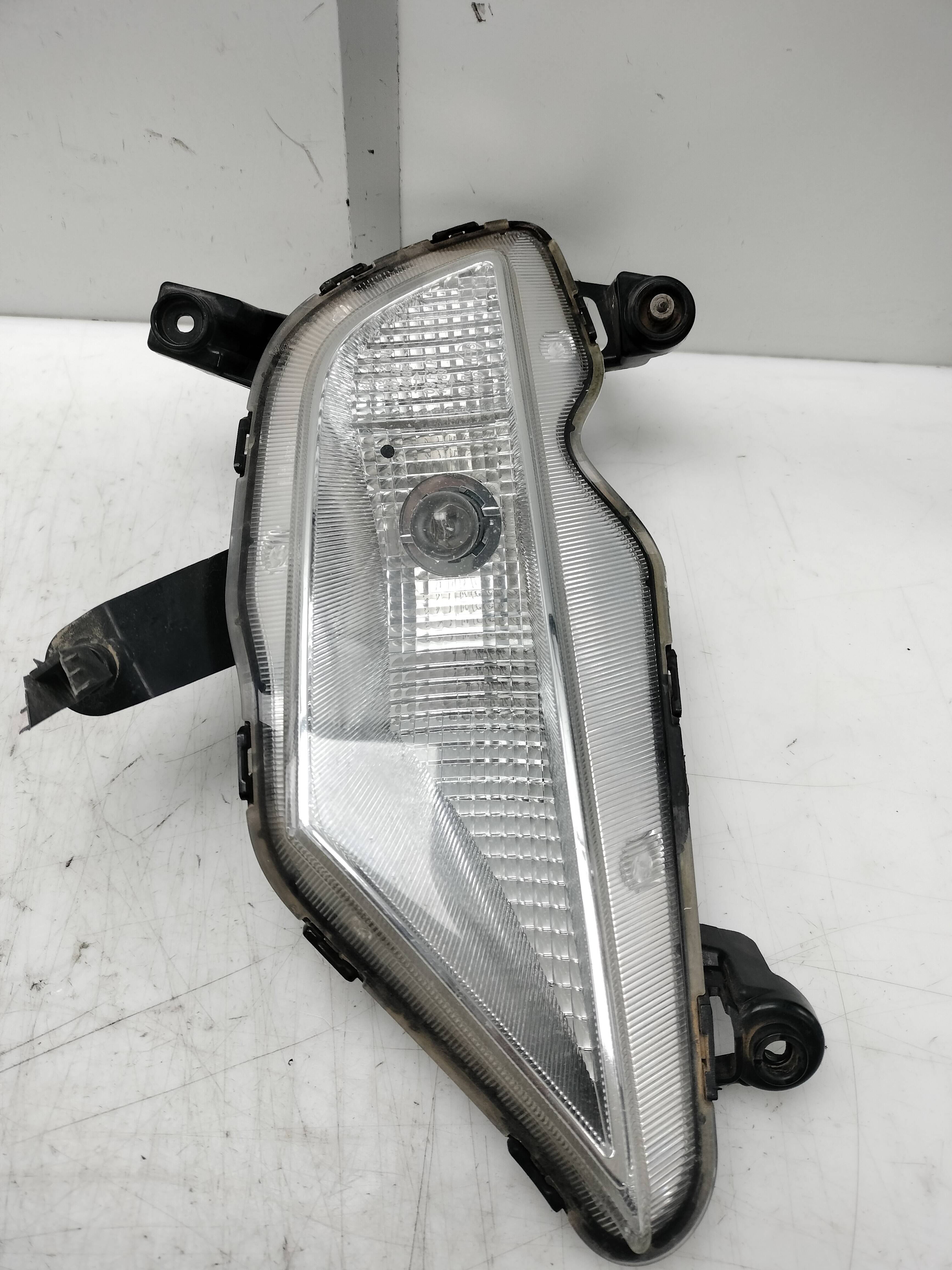 Faro antiniebla izquierdo hyundai i20 (gb)(2014->)