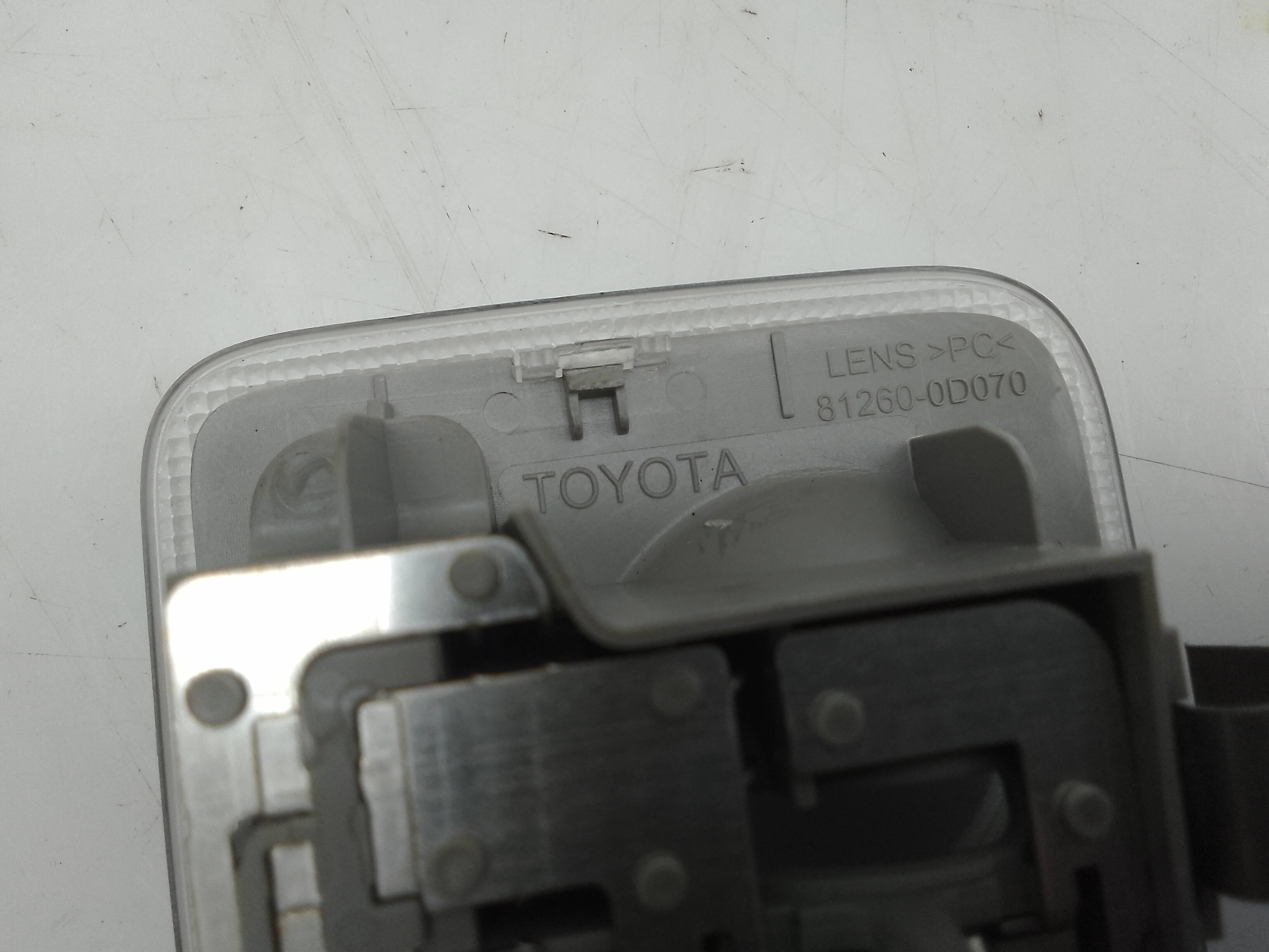 Luz interior toyota yaris (p13)(2014->)