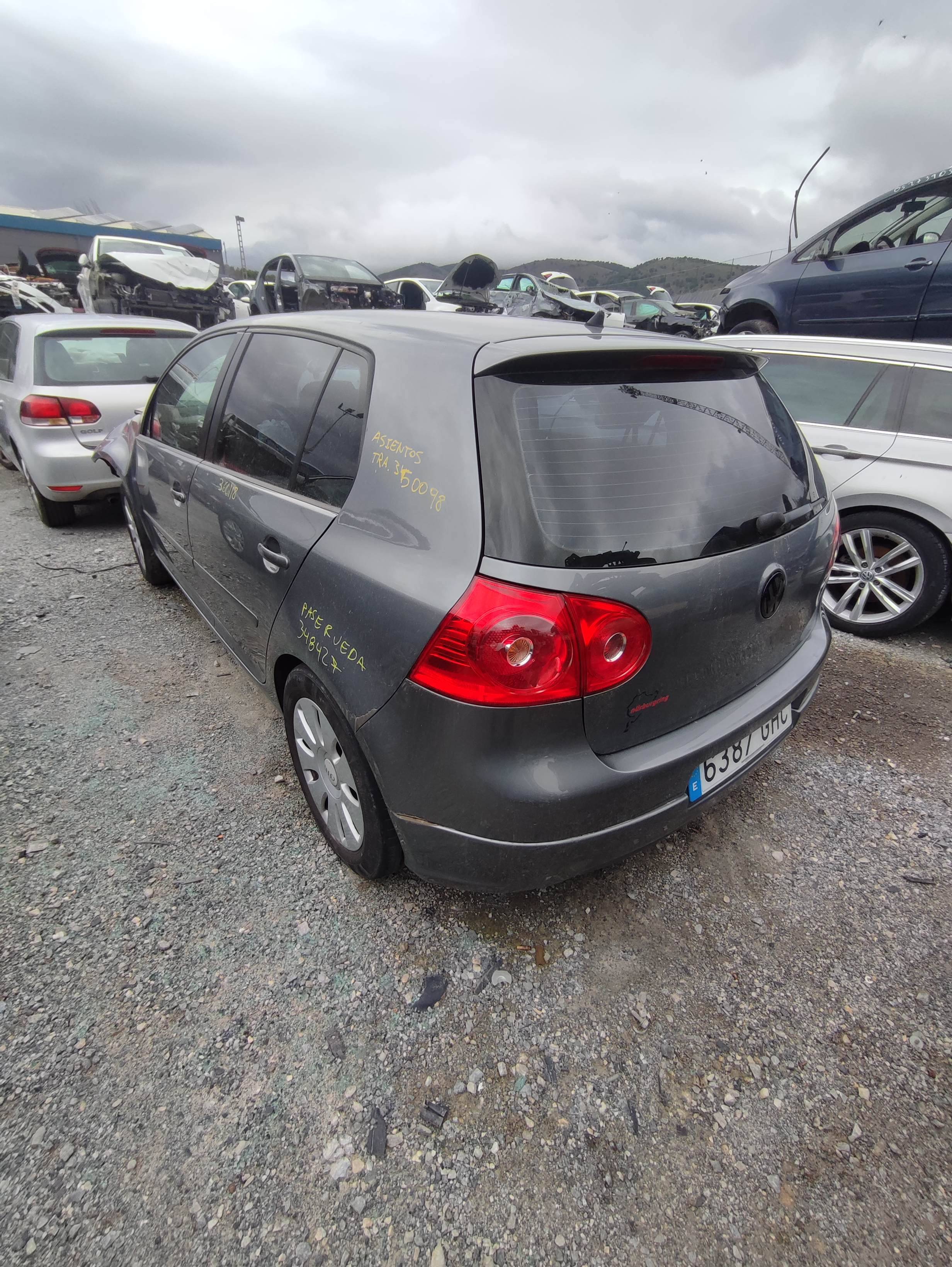 Piloto trasero central volkswagen golf v (1k1)(2003->)