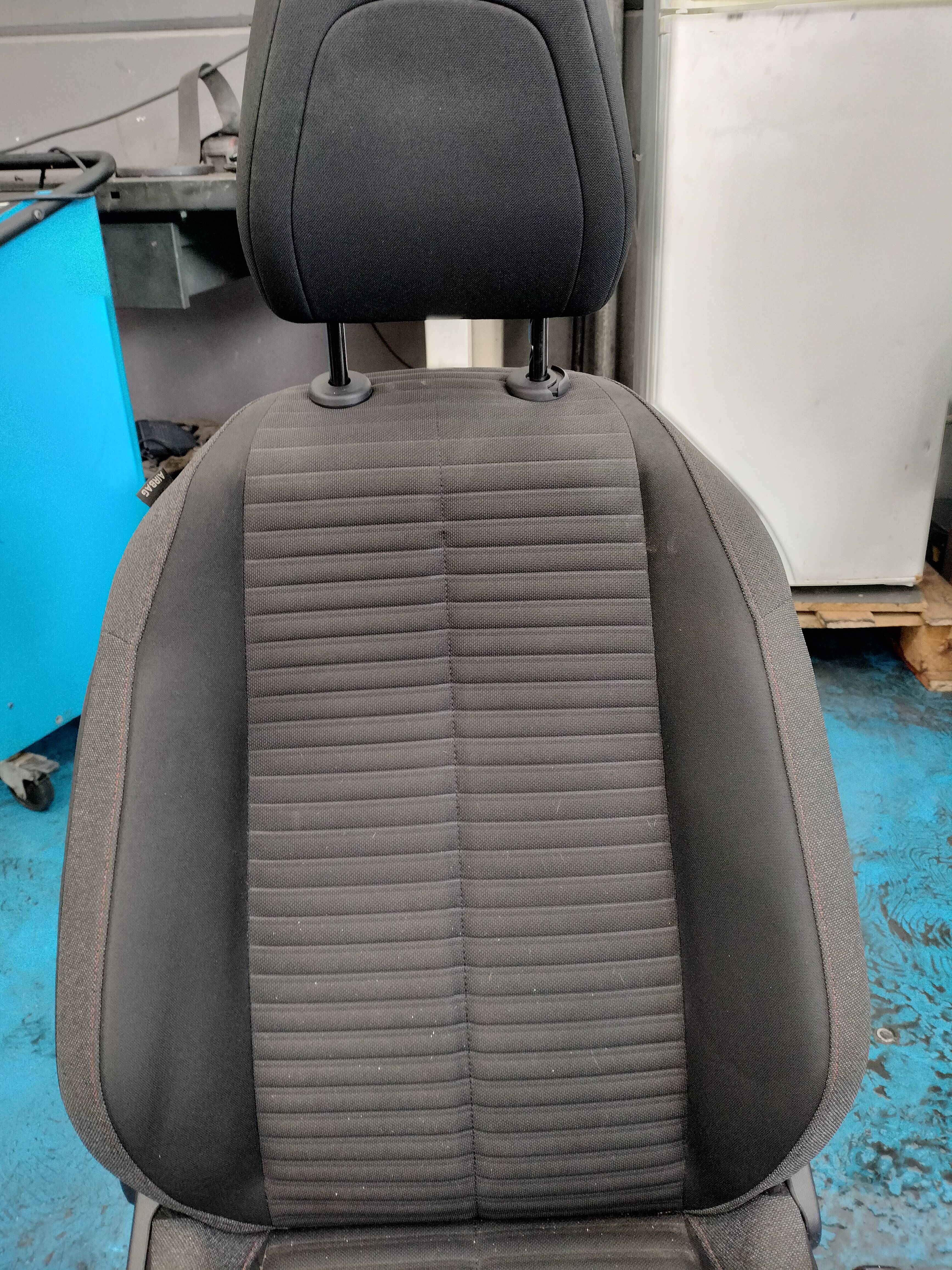 Asiento delantero derecho peugeot 208 (p2)(06.2019->)