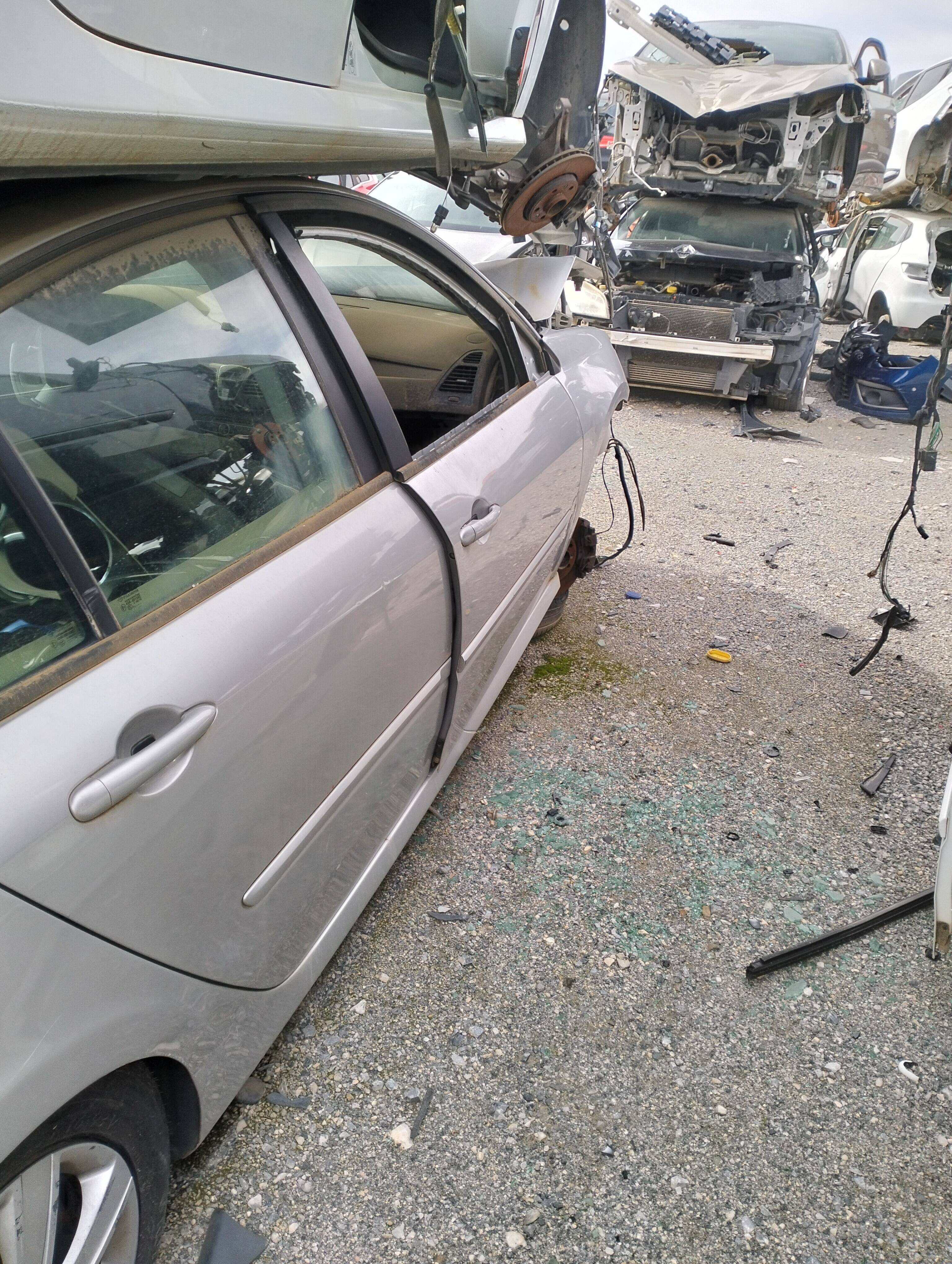 Tapa combustible renault laguna iii berlina (2007->)