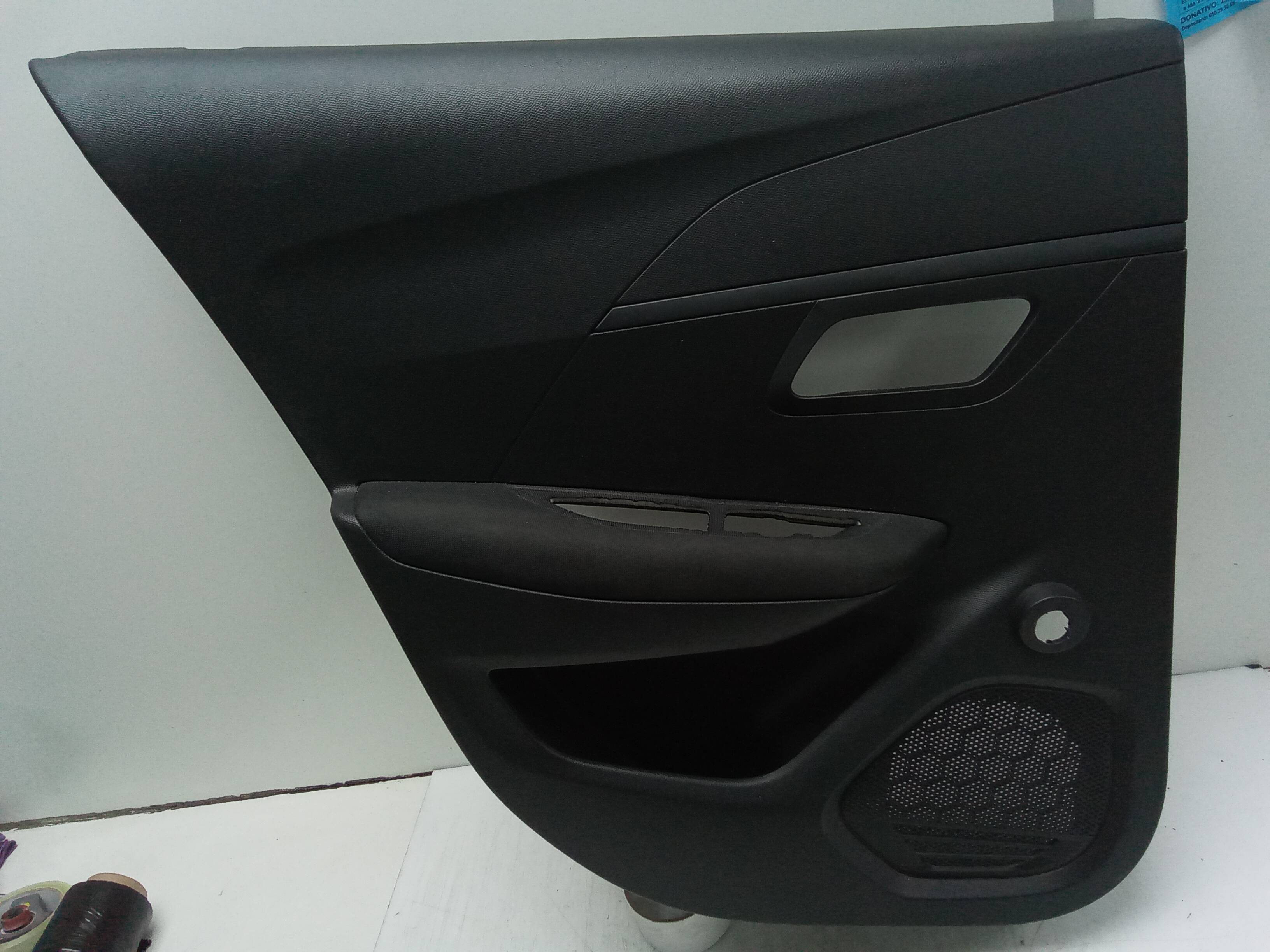 Guarnecido puerta trasera izquierda peugeot 208 (p2)(06.2019->)