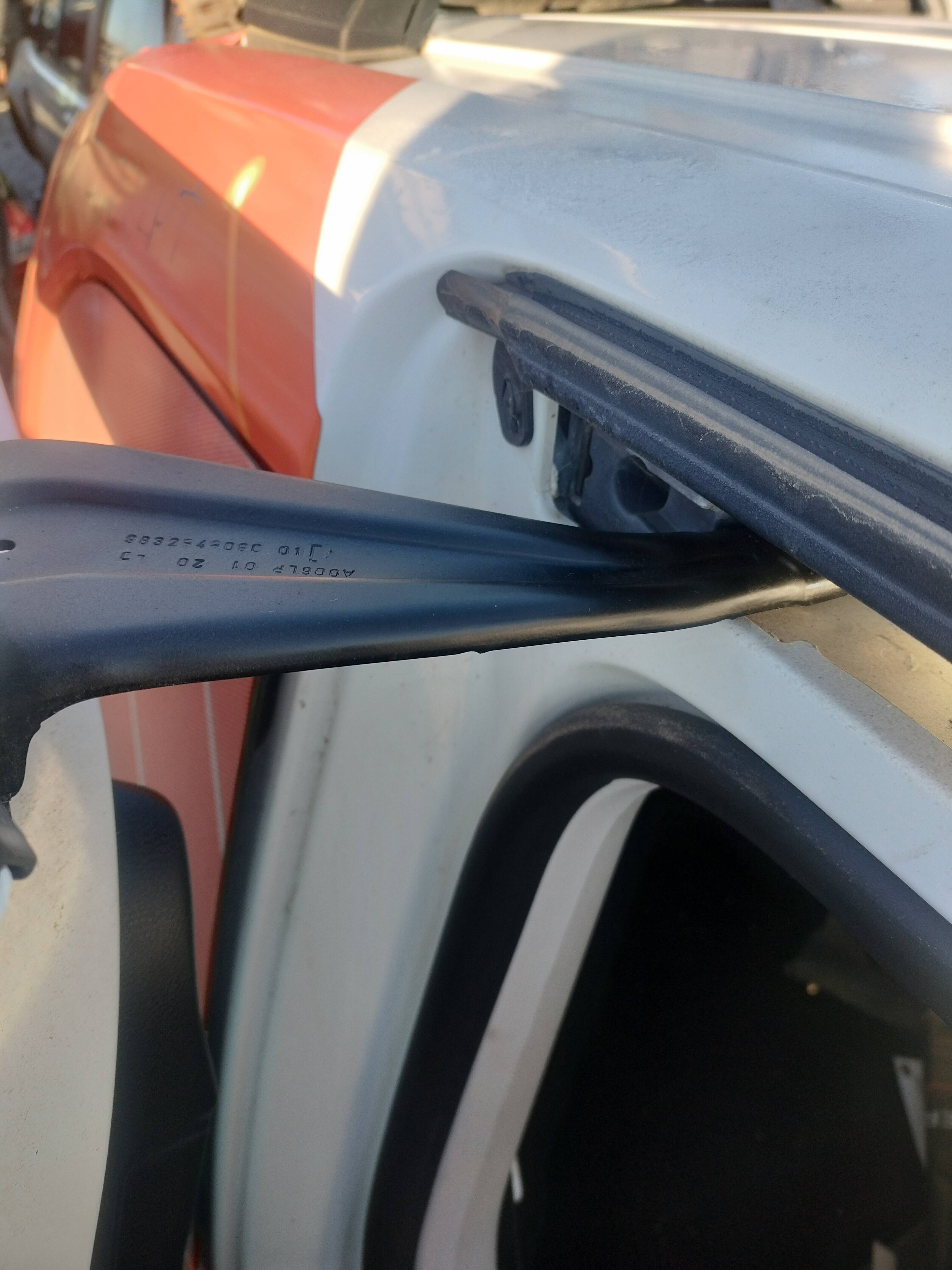 Bisagras puerta corredera citroen berlingo combi (07.2018->)