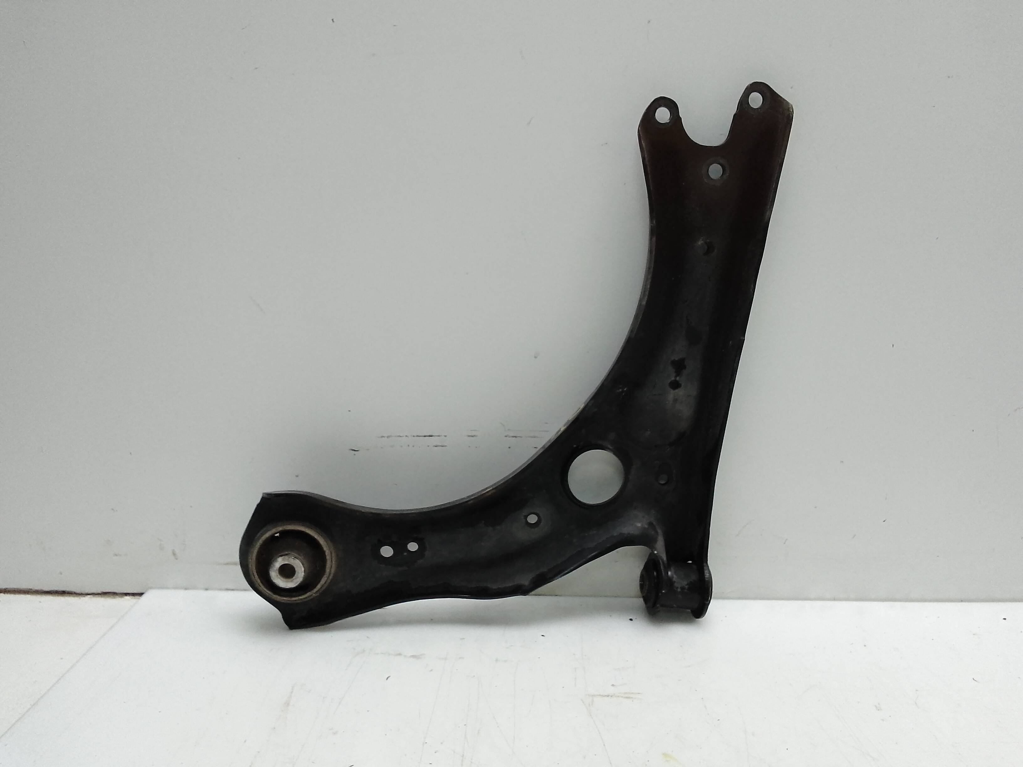 Brazo suspension inferior delantero derecho seat ibiza (kj1)(2017->)