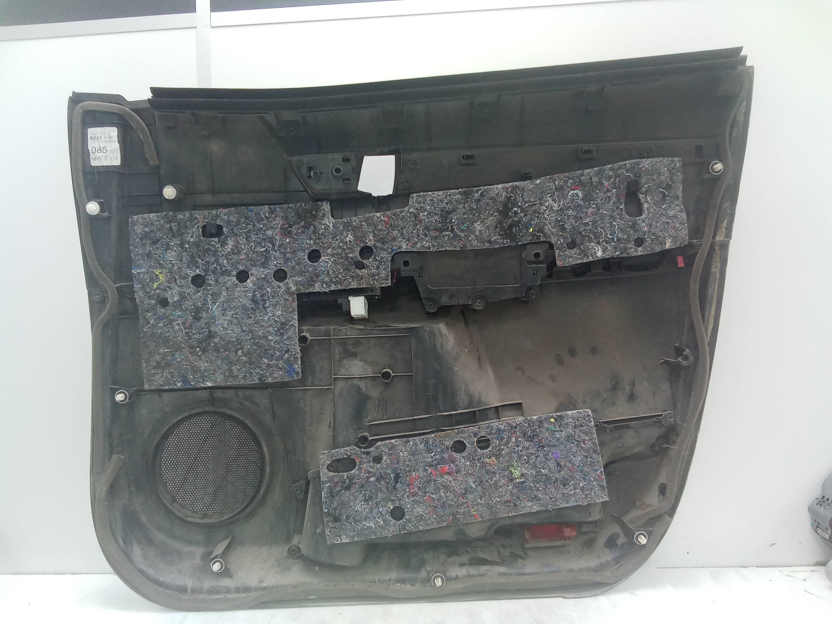 Guarnecido puerta delantera izquierda toyota hilux (gun1)(2016->)