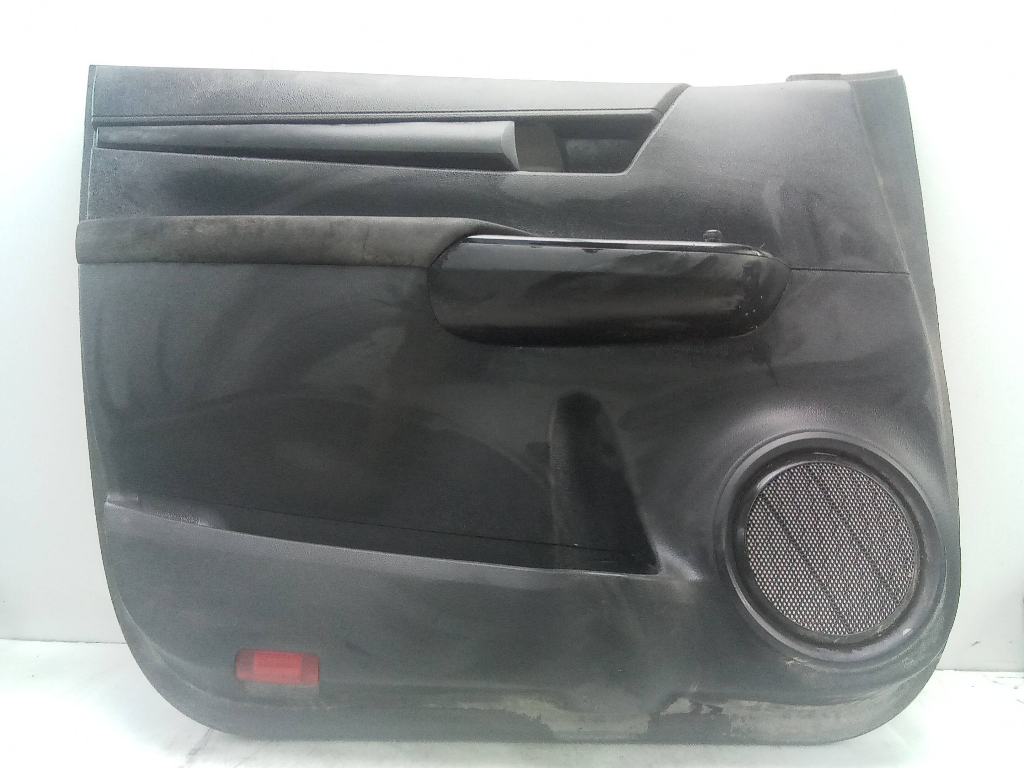 Guarnecido puerta delantera izquierda toyota hilux (gun1)(2016->)