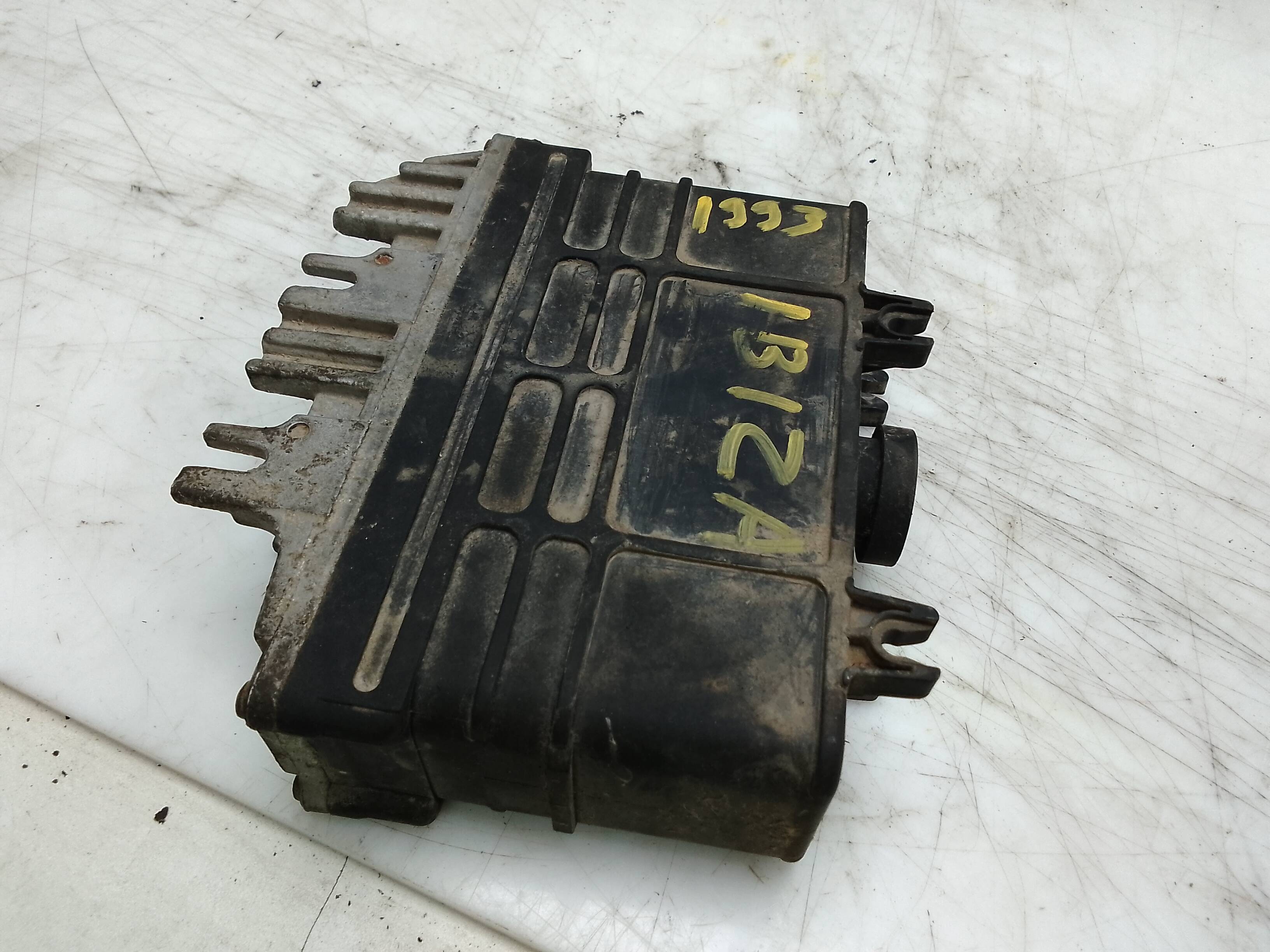 Centralita motor uce seat ibiza (6l1)(04.2002->)