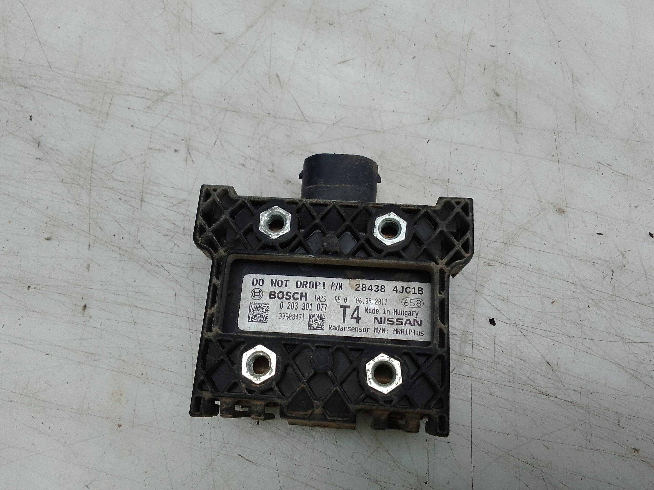 Sensor de radar delantero nissan navara np300 pick-up (d23m)(12.2015->)