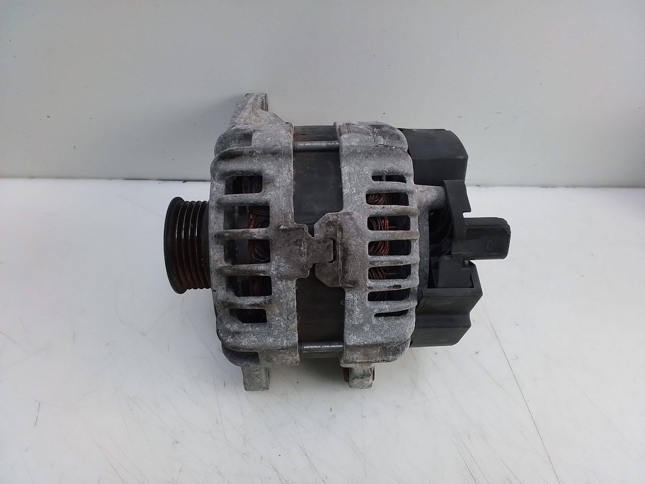 Alternador mercedes-benz clase b (bm 246)(11.2011->)