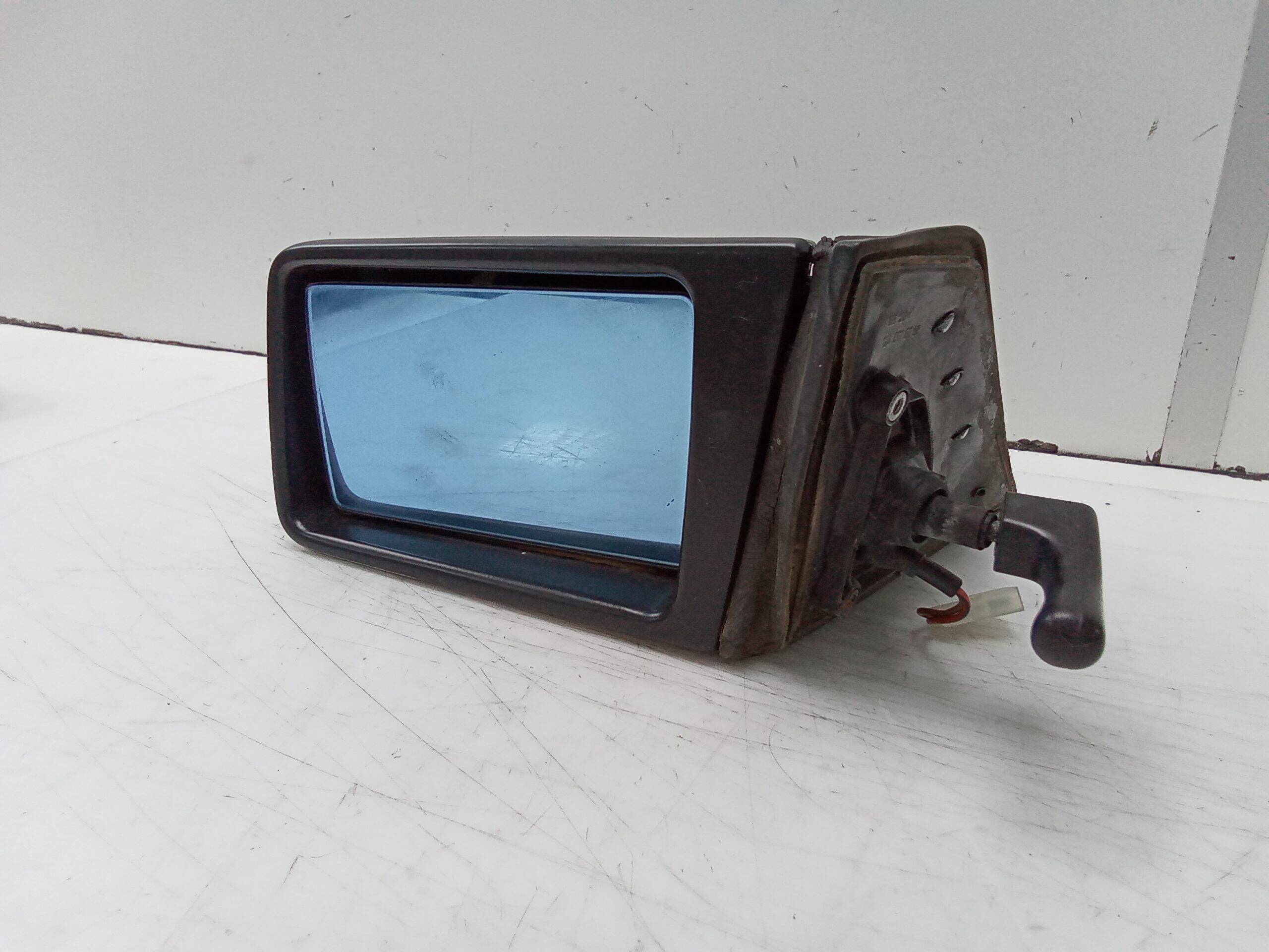 Retrovisor izquierdo mercedes-benz 190 (w201)