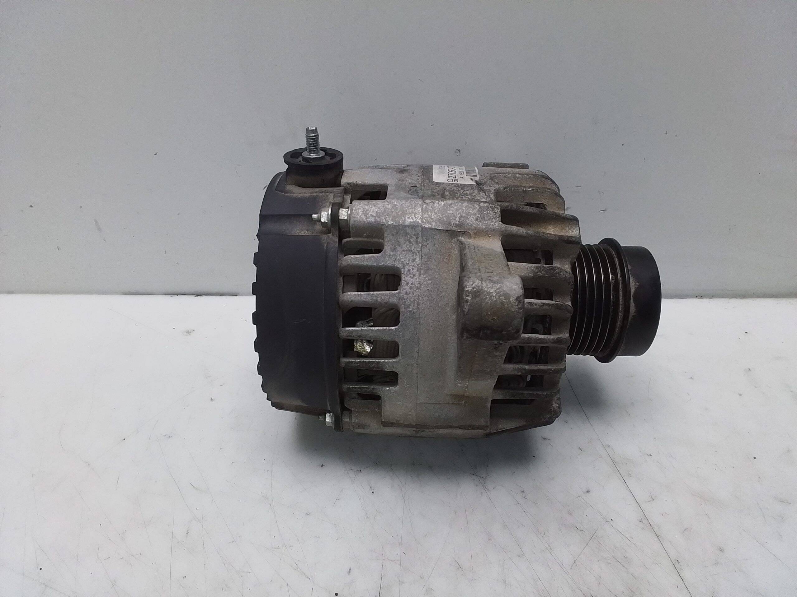 Alternador toyota auris (e18)(10.2012->)