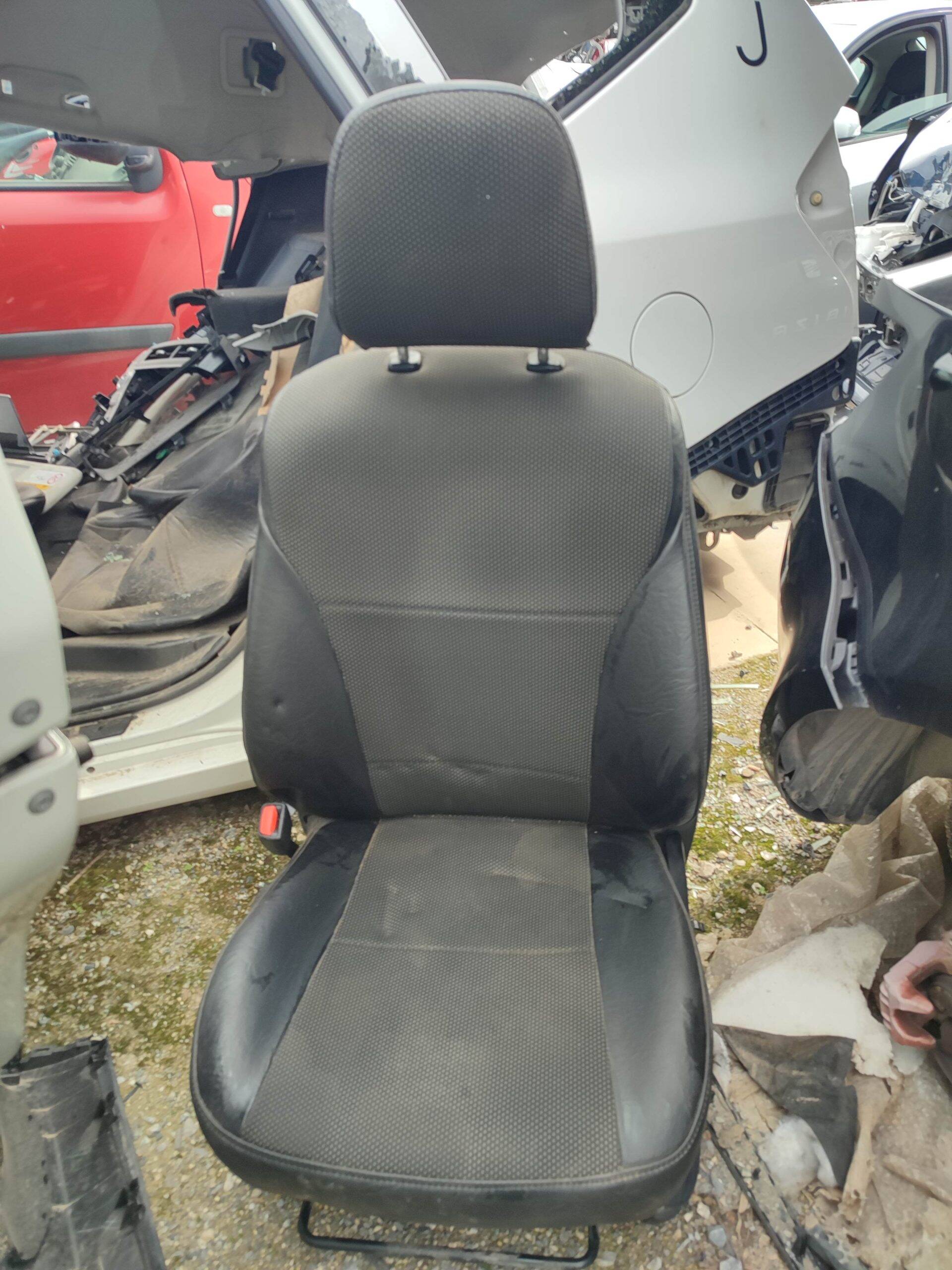 Asiento delantero izquierdo toyota prius + (zvw40)(2012->)