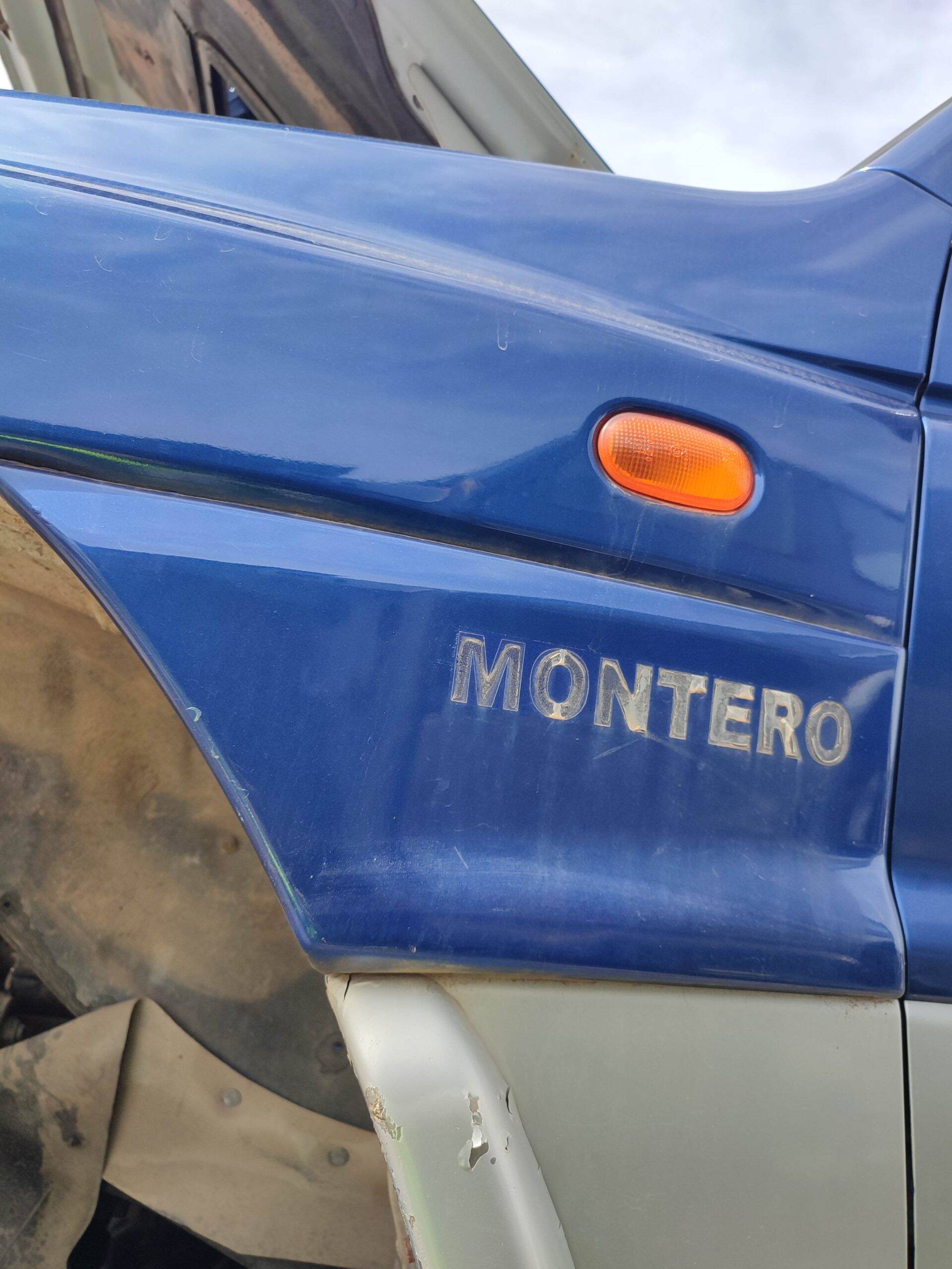 Aletin delantero izquierdo mitsubishi montero (v20/v40)(1998->)