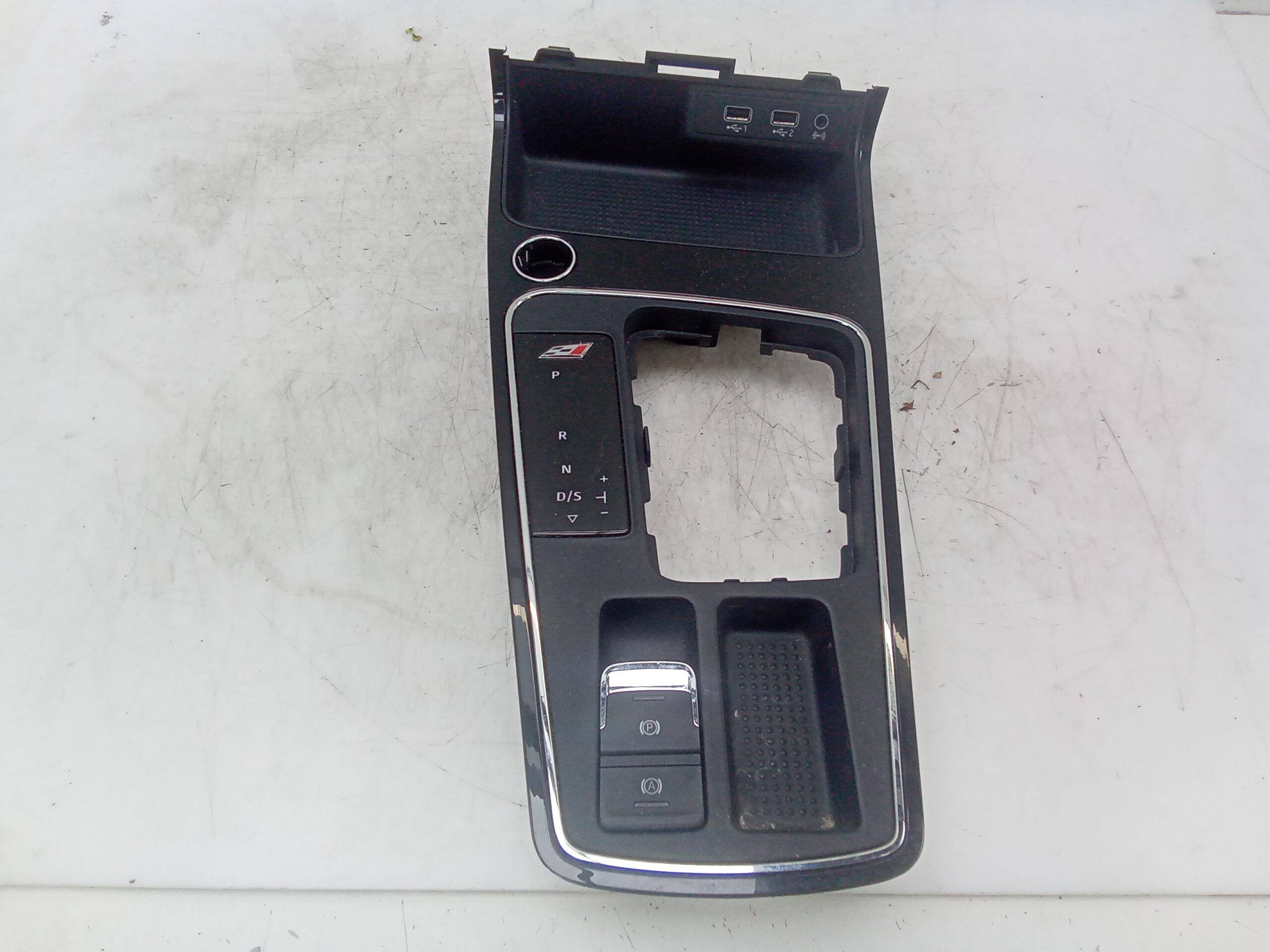 Moldura consola central delantera seat leon (5f1)(09.2012->)