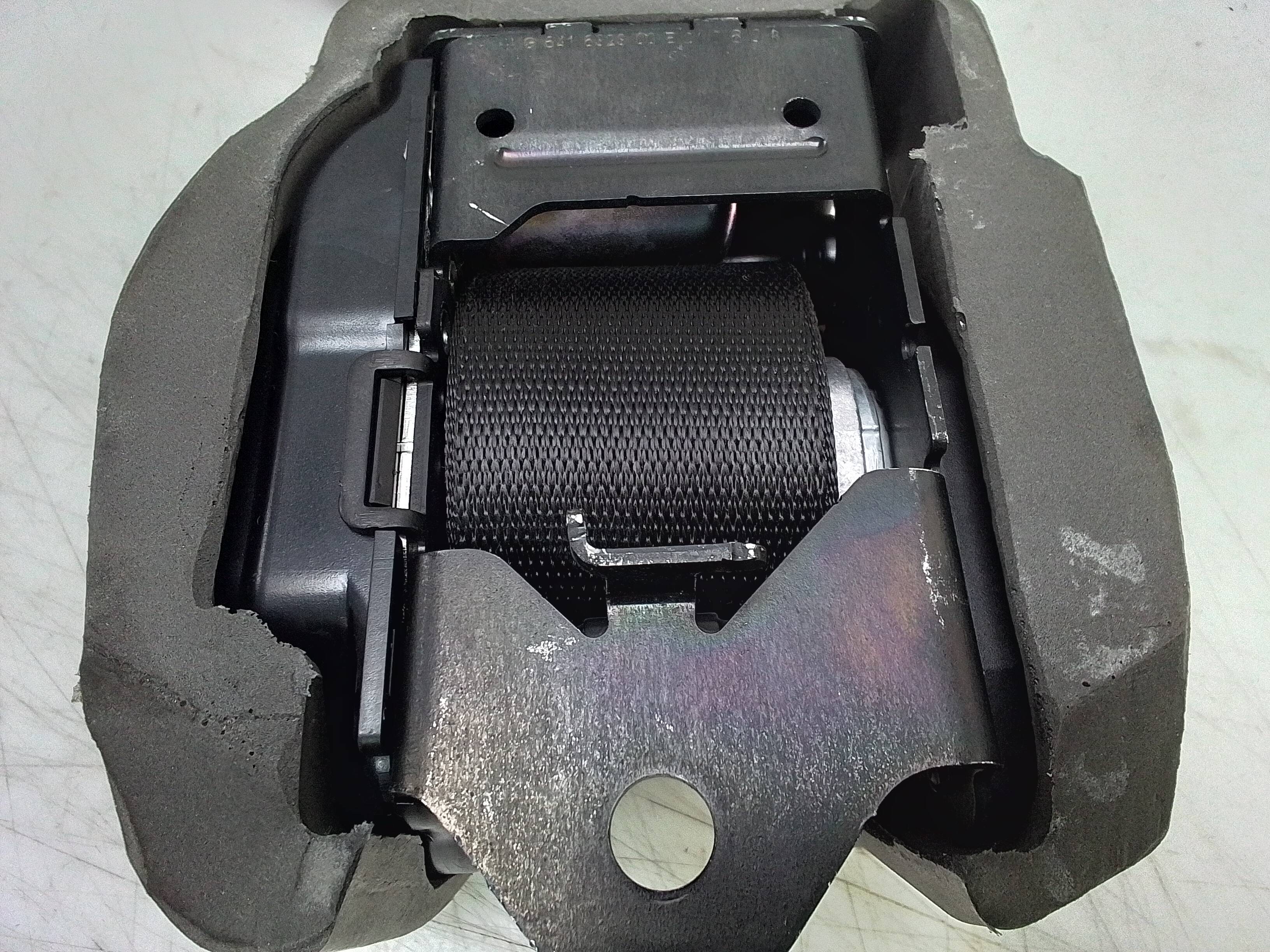 Cinturon seguridad trasero derecho bmw serie 1 berlina (f40)(2019->)