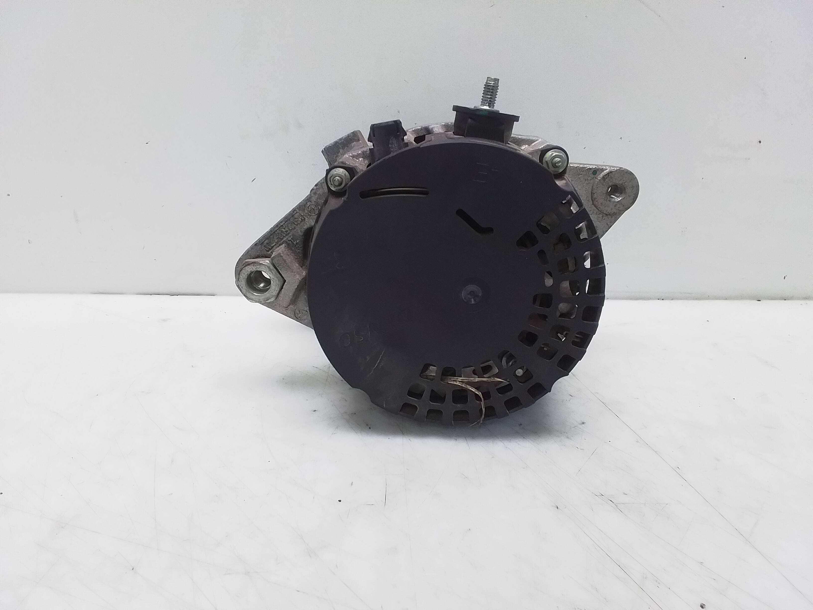 Alternador toyota auris (e18)(10.2012->)