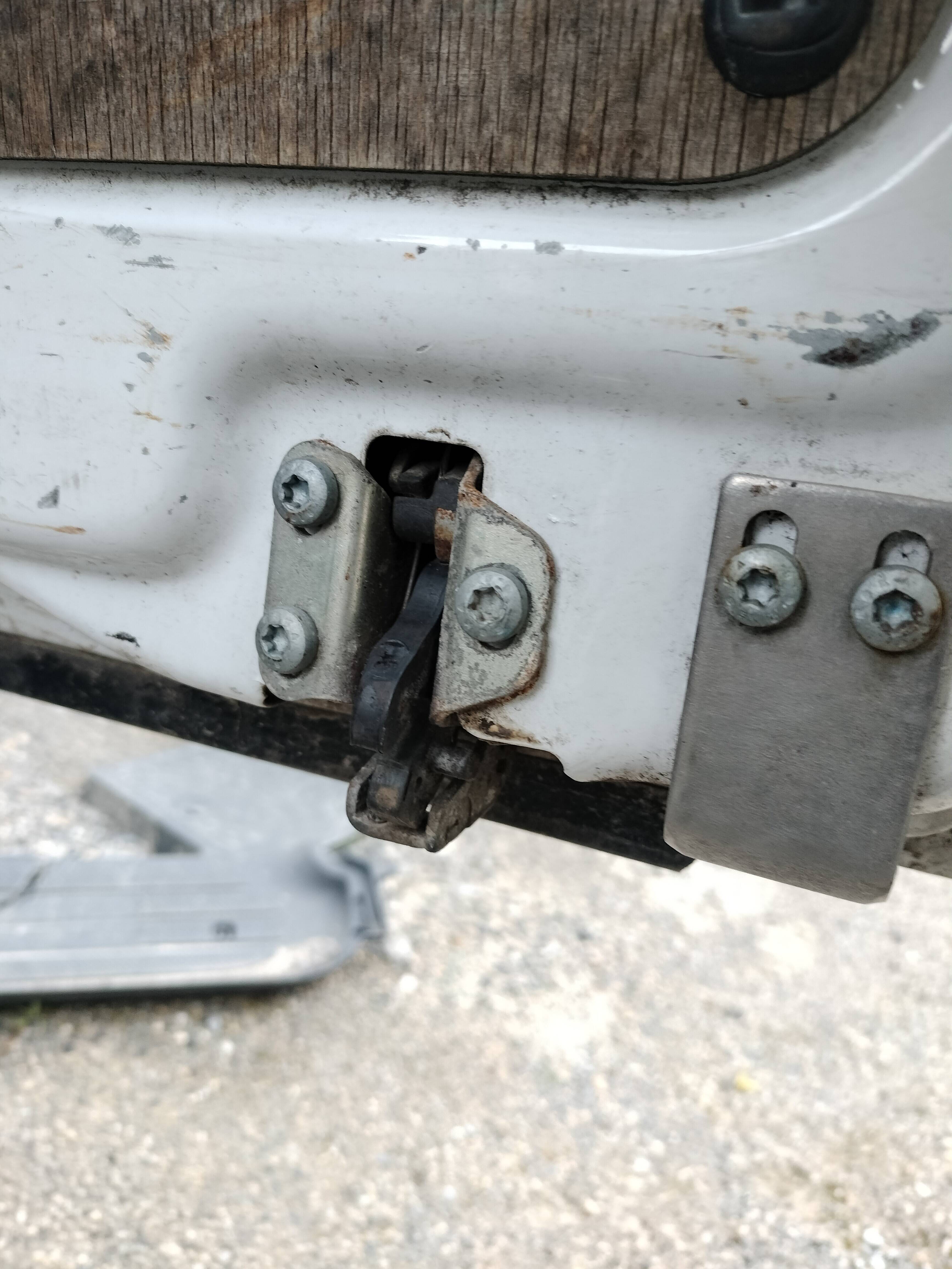 Cerradura puerta carga trasera derecha mercedes-benz vito kombi (639)(06.2003->)