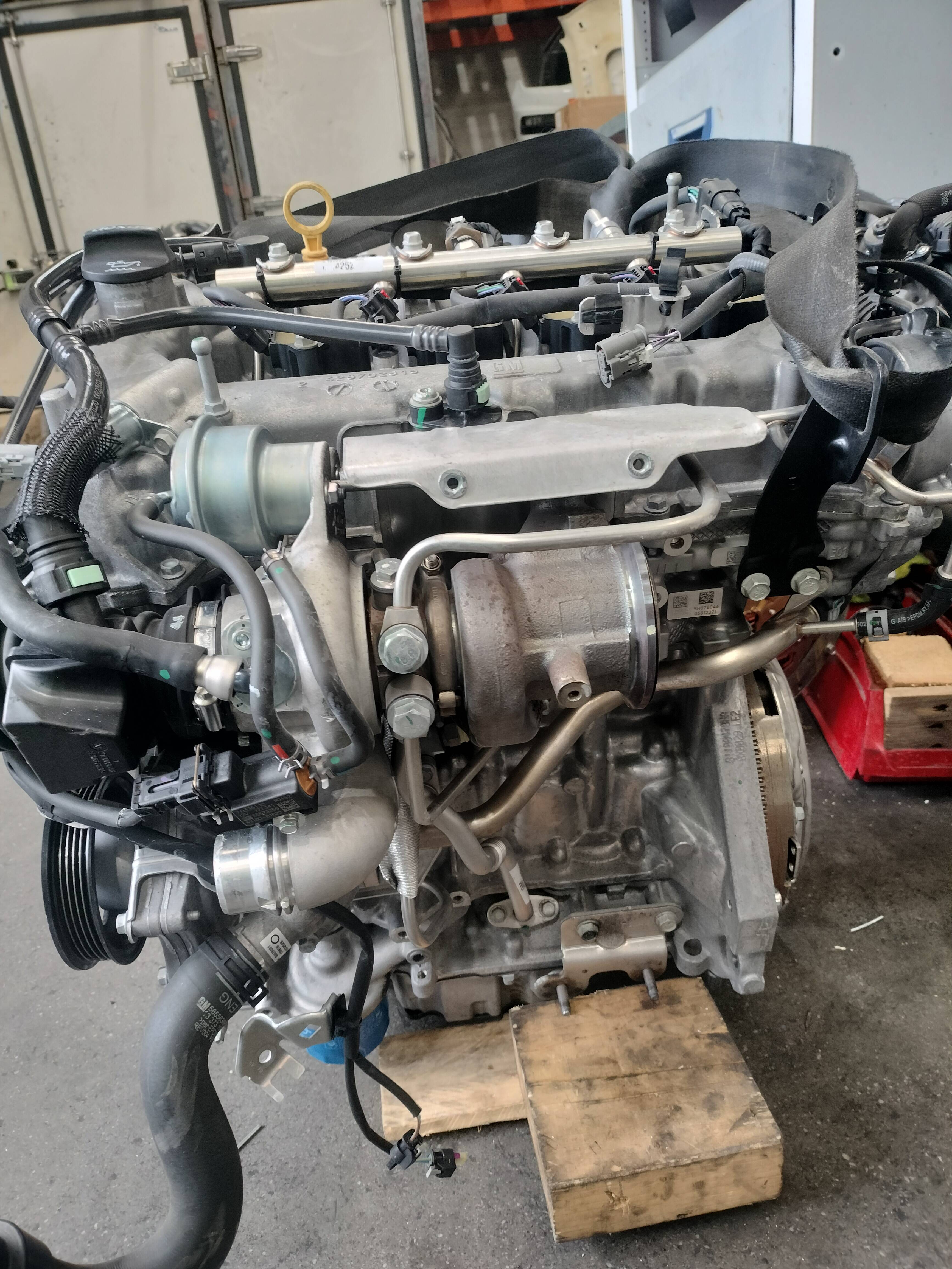 Motor completo opel astra k berlina 5p (09.2015->)