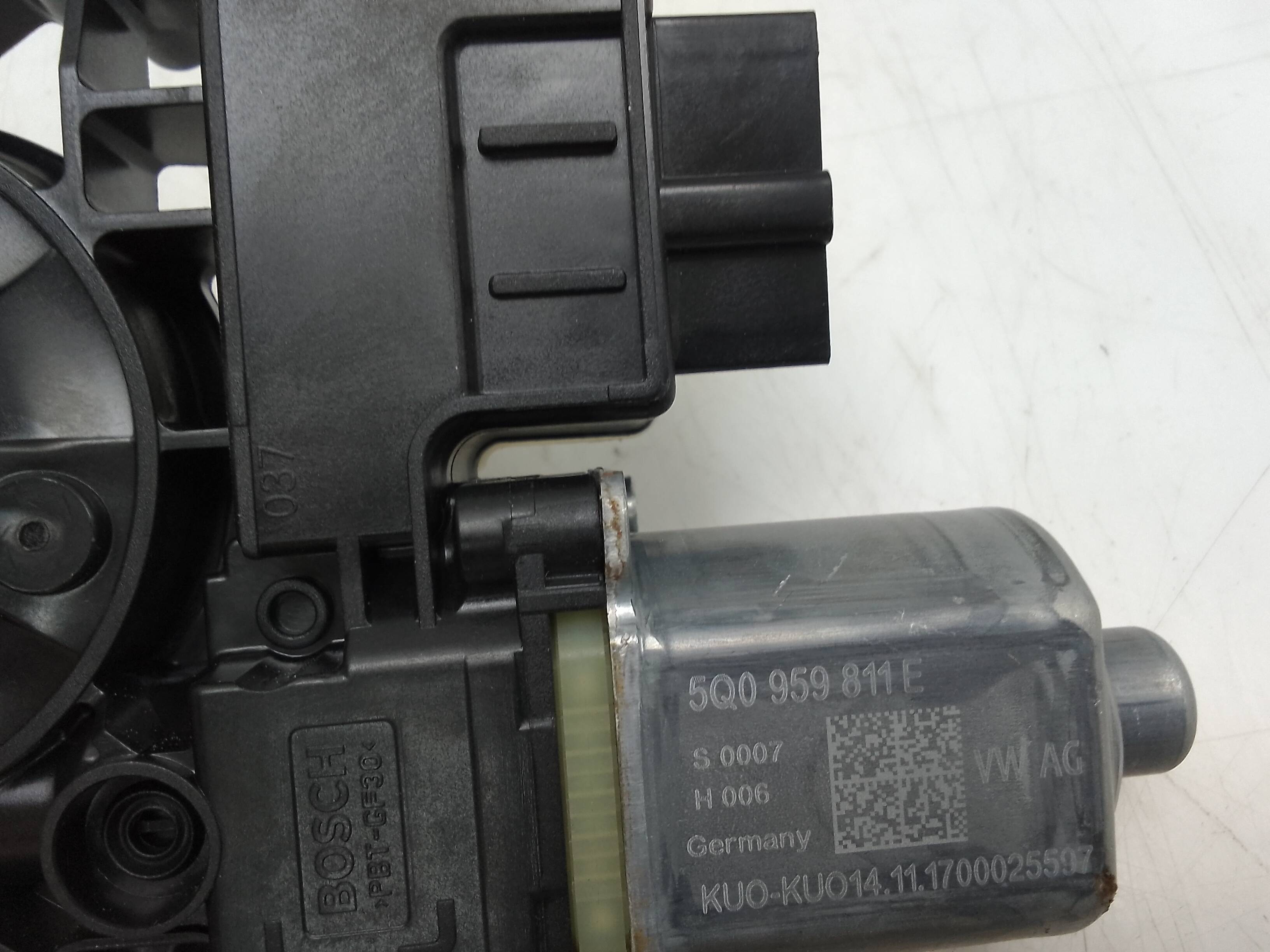 Motor limpia trasero izquierdo seat leon (5f1)(09.2012->)