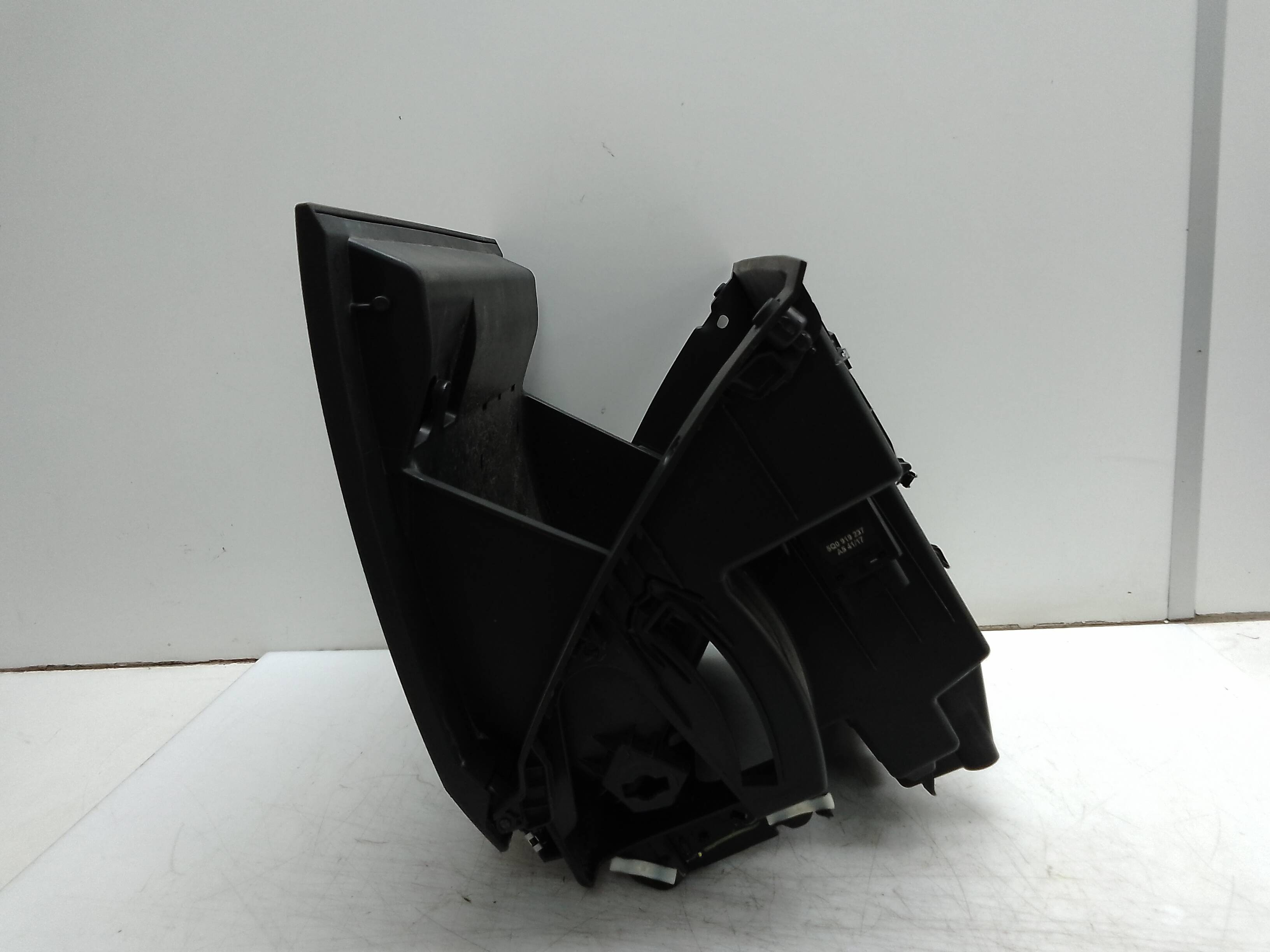 Guantera seat leon (5f1)(09.2012->)