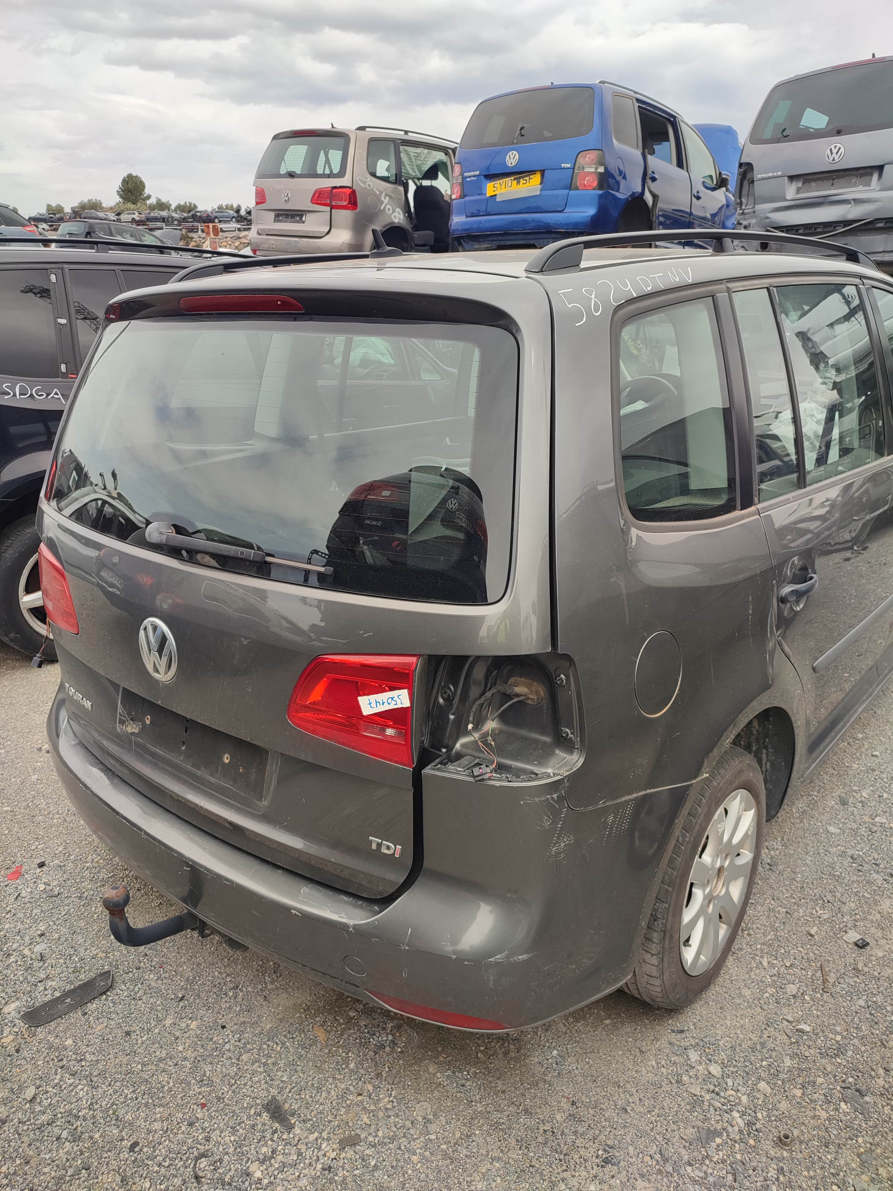 Porton trasero volkswagen touran (1t3)(08.2010->)