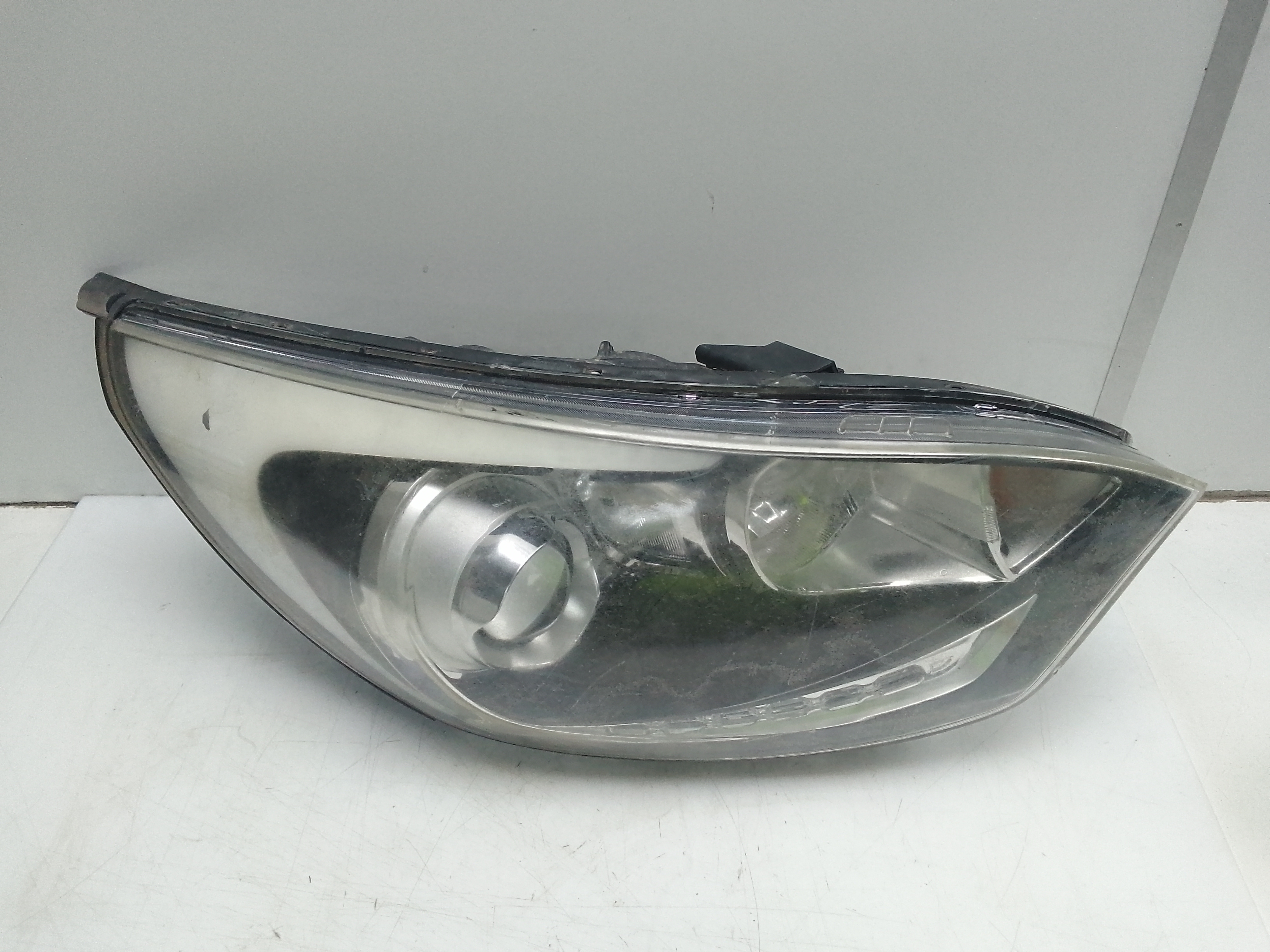 Faro derecho kia rio berlina (qb)(2011->)