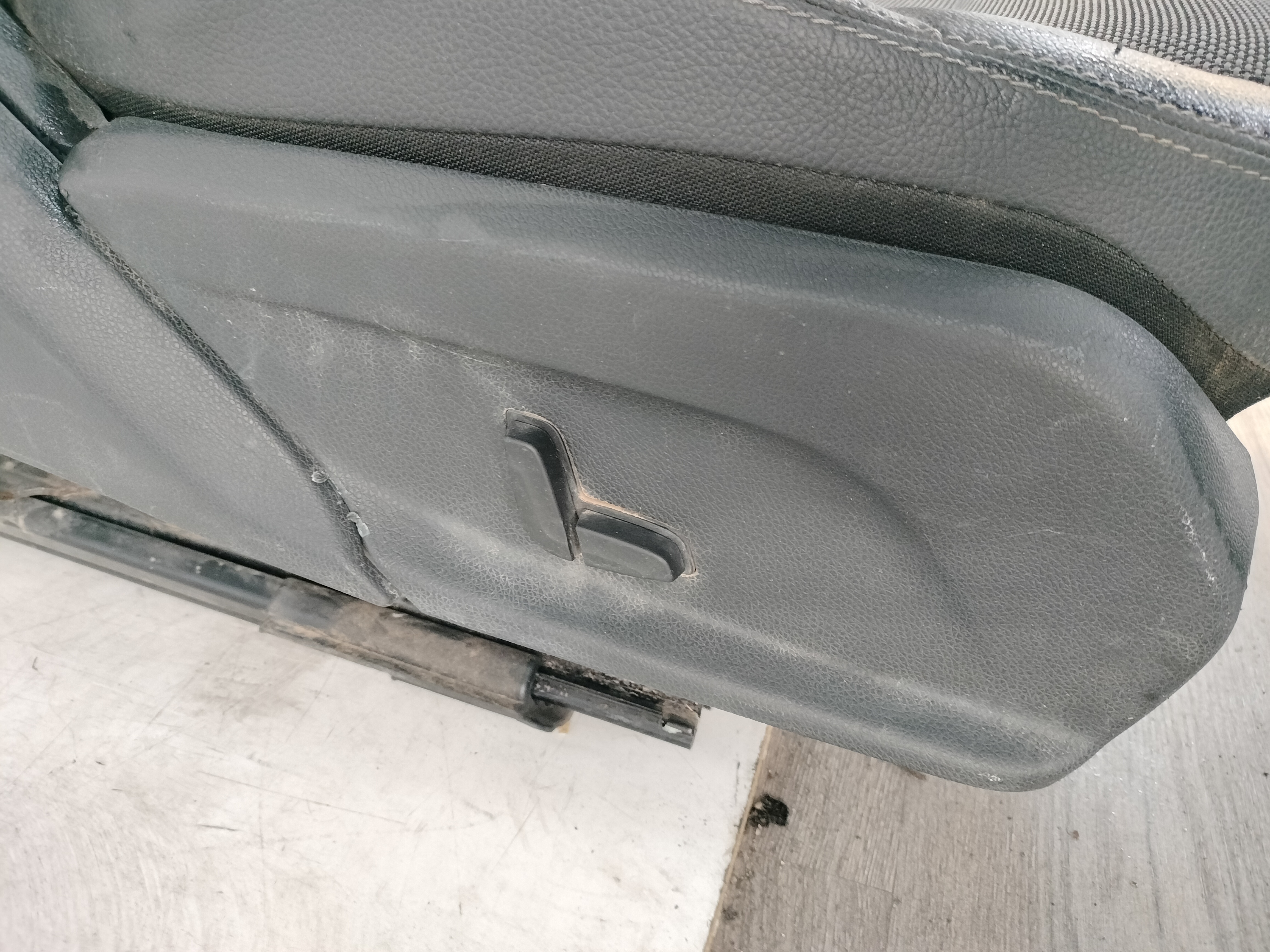 Asiento delantero derecho mercedes-benz clase c (bm 205) berlina (03.2014->)