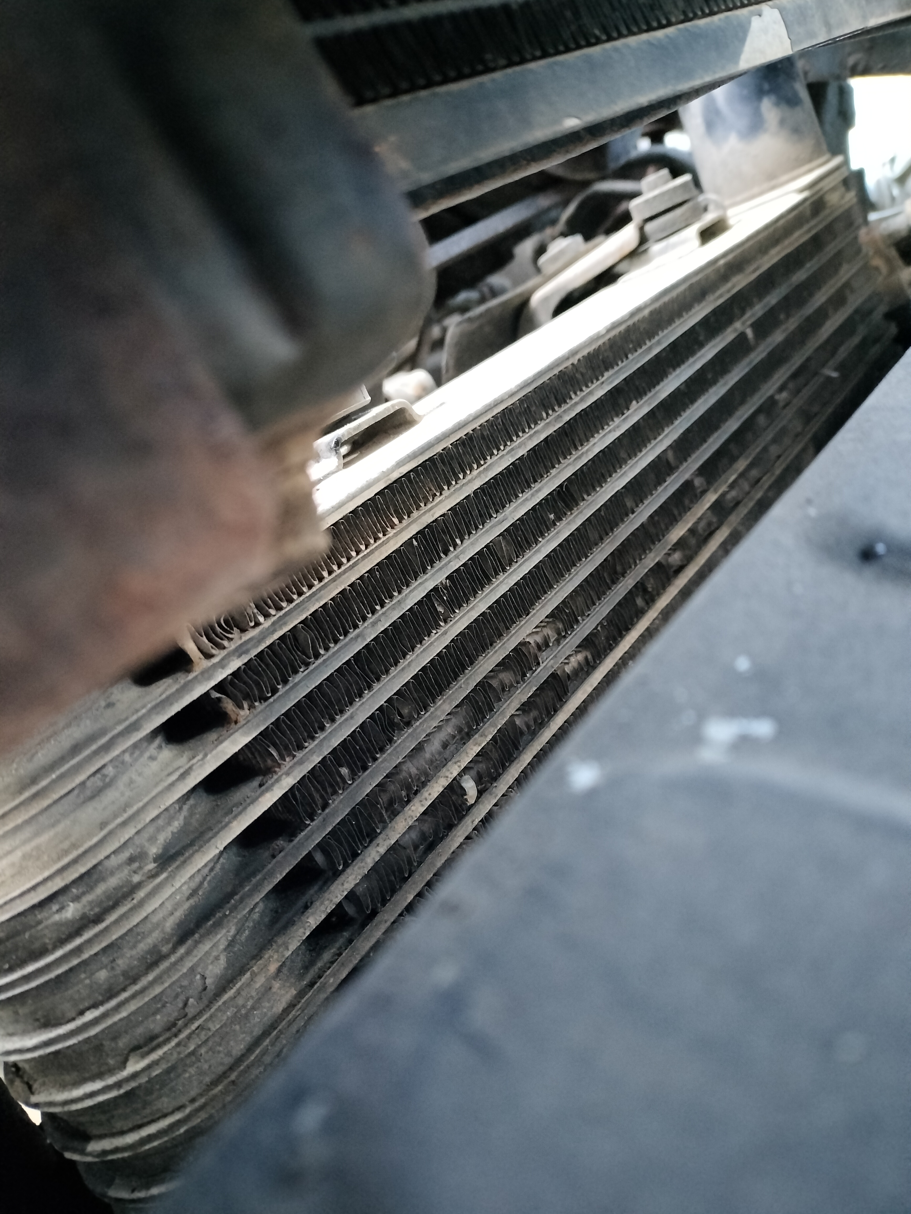 Intercooler mitsubishi montero (v80/v90)(2007->)